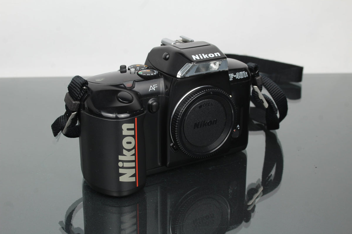 Nikon F - 401X - Dutch|Thrift