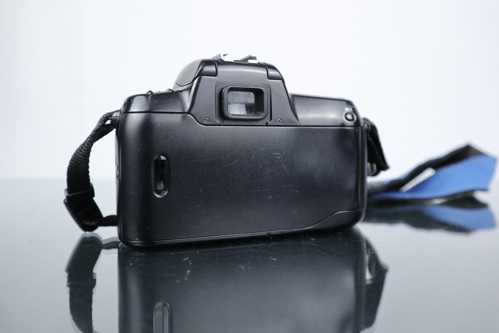 📷 Nikon F50 | 35mm SLR Film Camera | Body Only - Dutch|Thrift