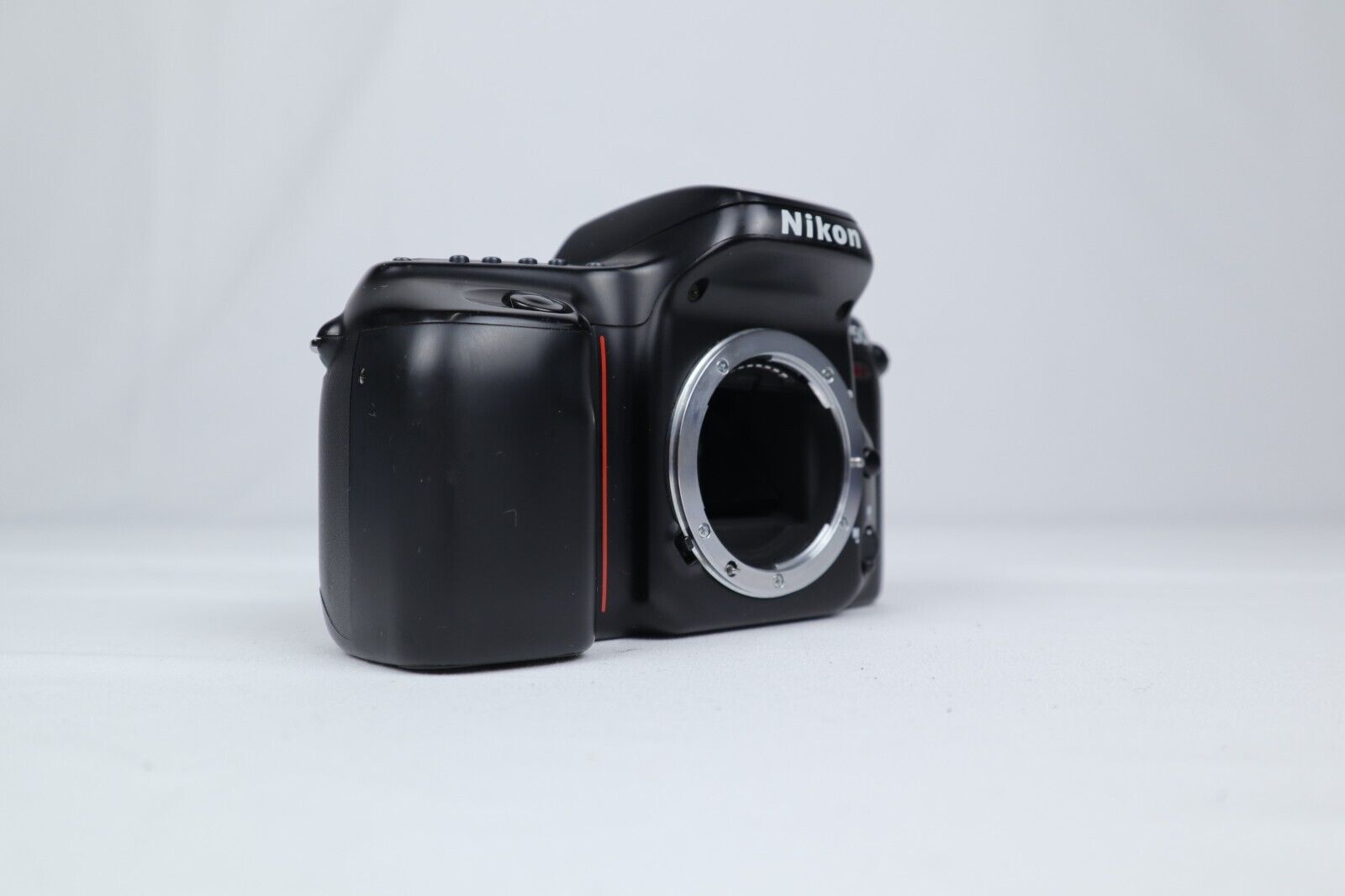 Nikon F50 | 35mm SLR Film Camera | Body Only - Dutch|Thrift