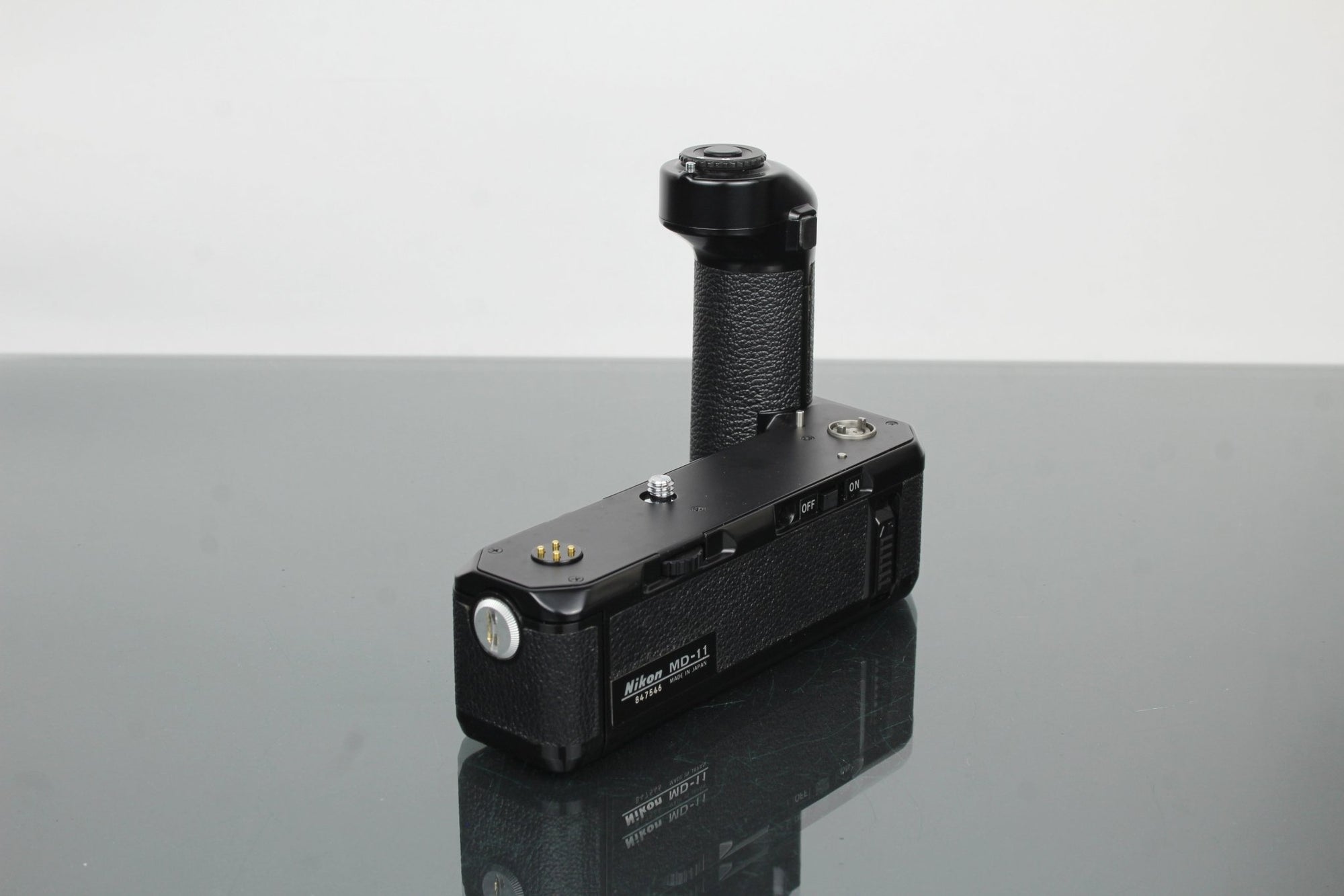 Nikon FM MD - 11 Motor Drive - Dutch|Thrift
