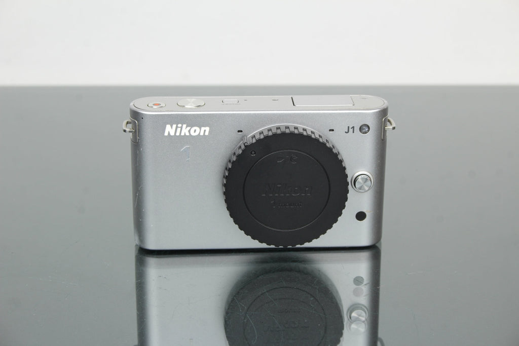 Nikon J1 - Dutch|Thrift