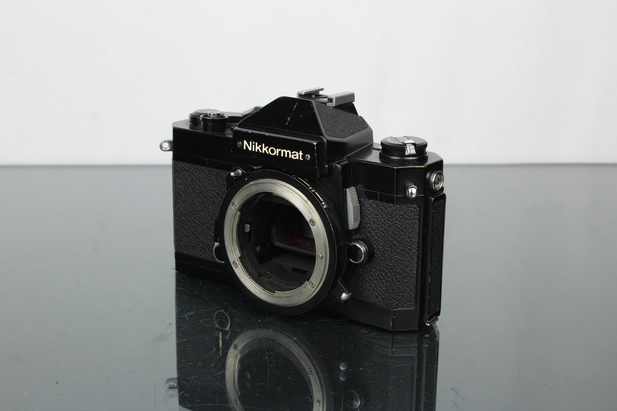 Nikon Nikkormat FT2 - Dutch|Thrift