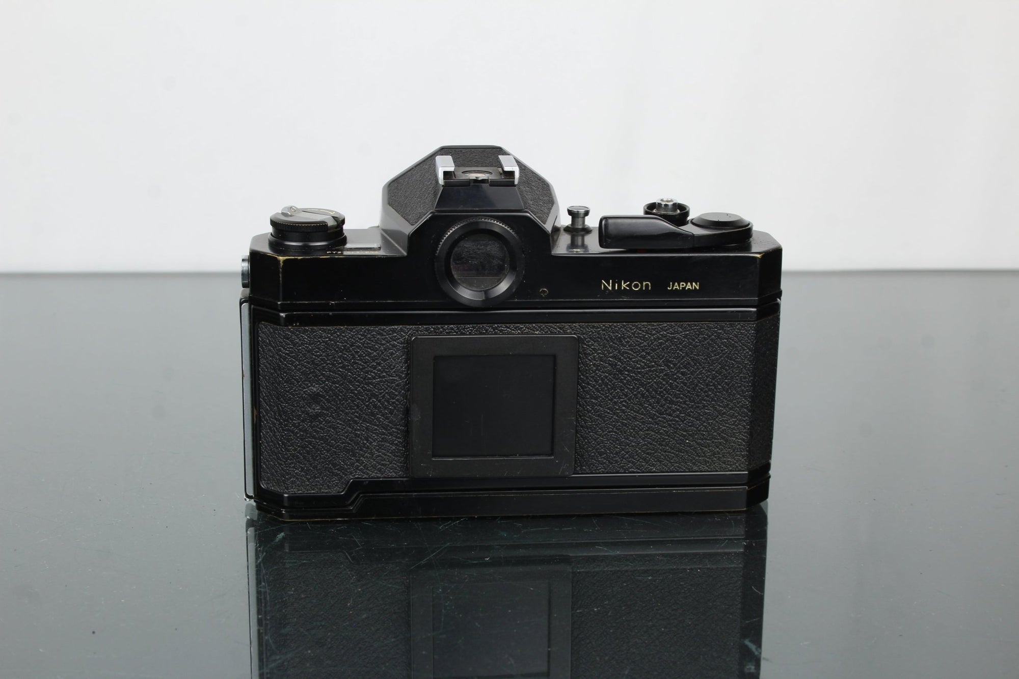 Nikon Nikkormat FT2 - Dutch|Thrift