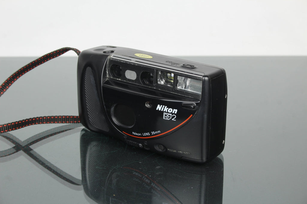 Nikon RF2 - Dutch|Thrift