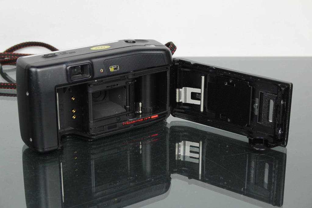 Nikon RF2 - Dutch|Thrift