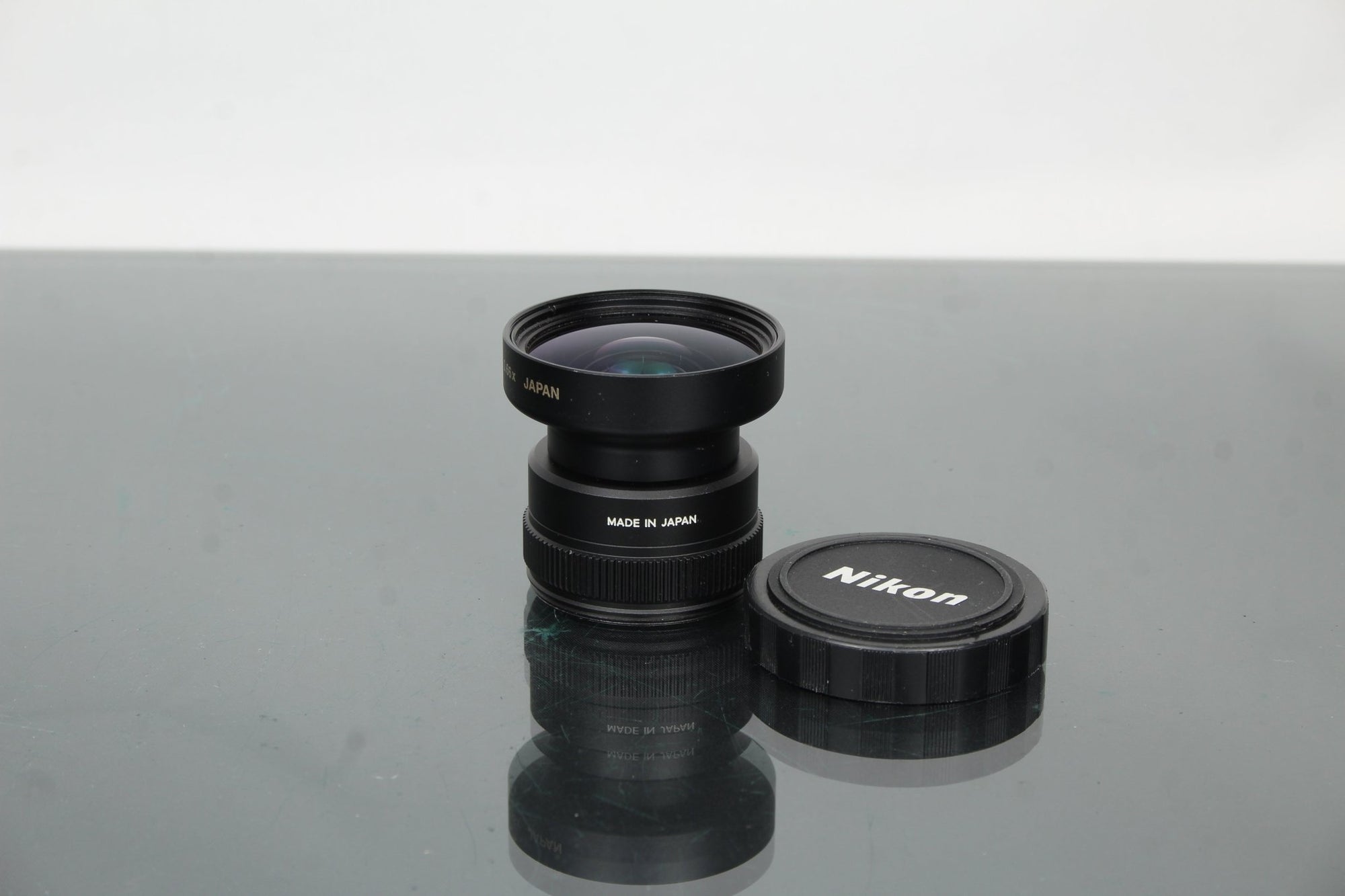 Nikon Wide Converter WC - E24 0.66x - Dutch|Thrift