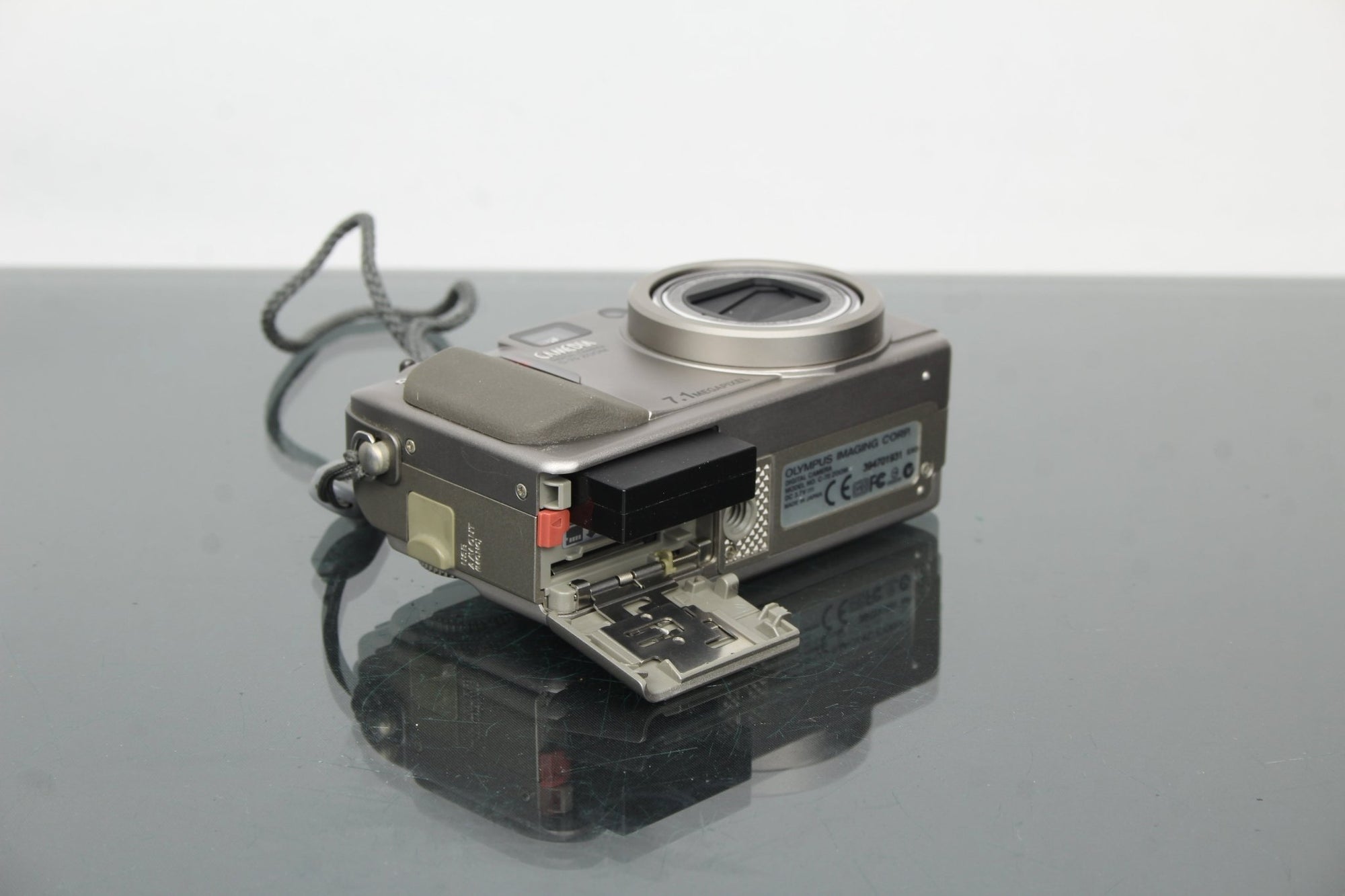 Olympus C - 70 Zoom - Dutch|Thrift