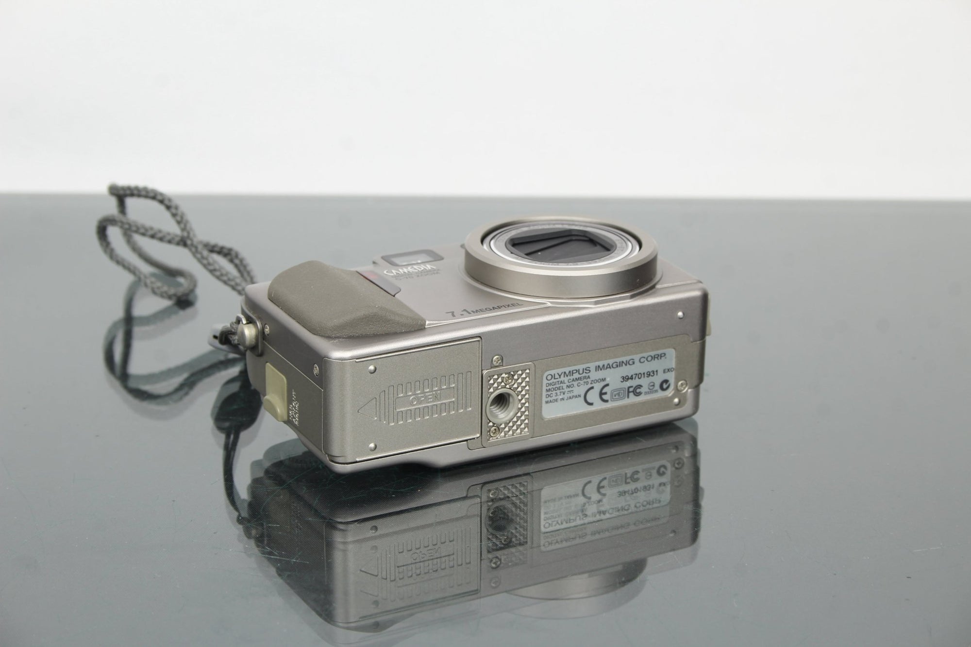 Olympus C - 70 Zoom - Dutch|Thrift