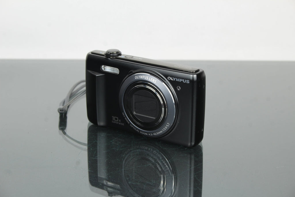 Olympus D750 - Dutch|Thrift