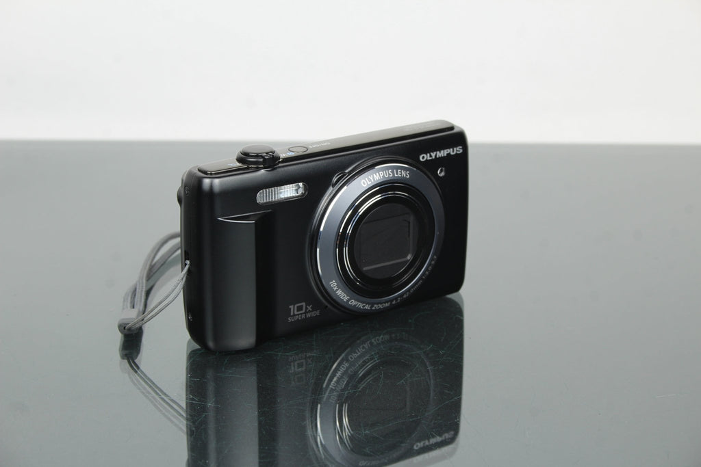 Olympus D750 - Dutch|Thrift