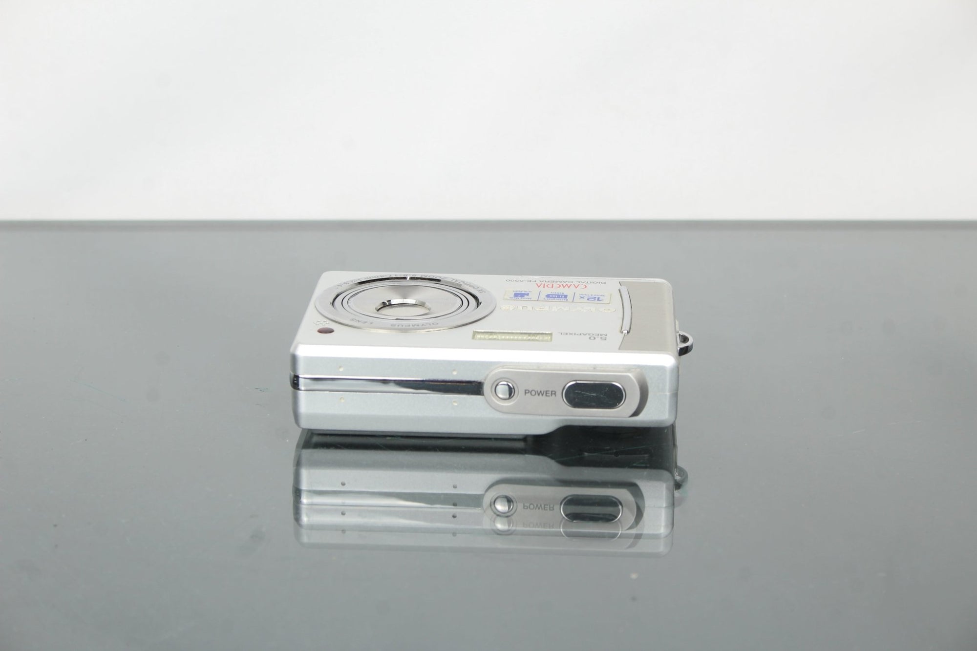 Olympus FE - 5500 - Dutch|Thrift