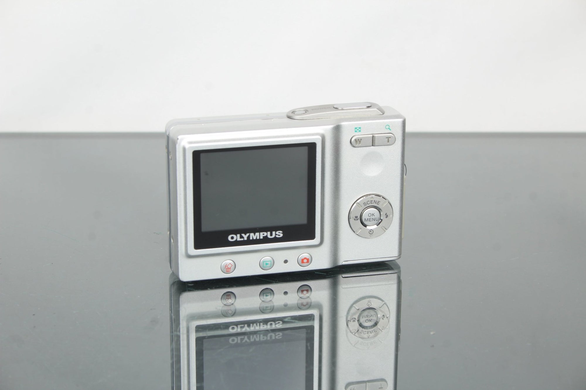 Olympus FE - 5500 - Dutch|Thrift