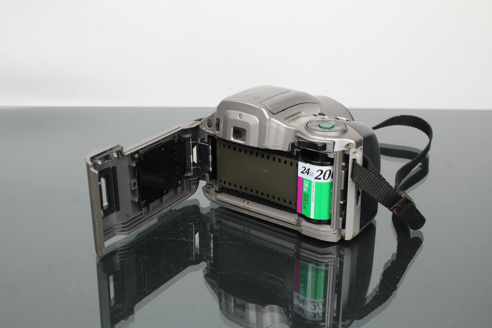 Olympus IS - 200 - Dutch|Thrift