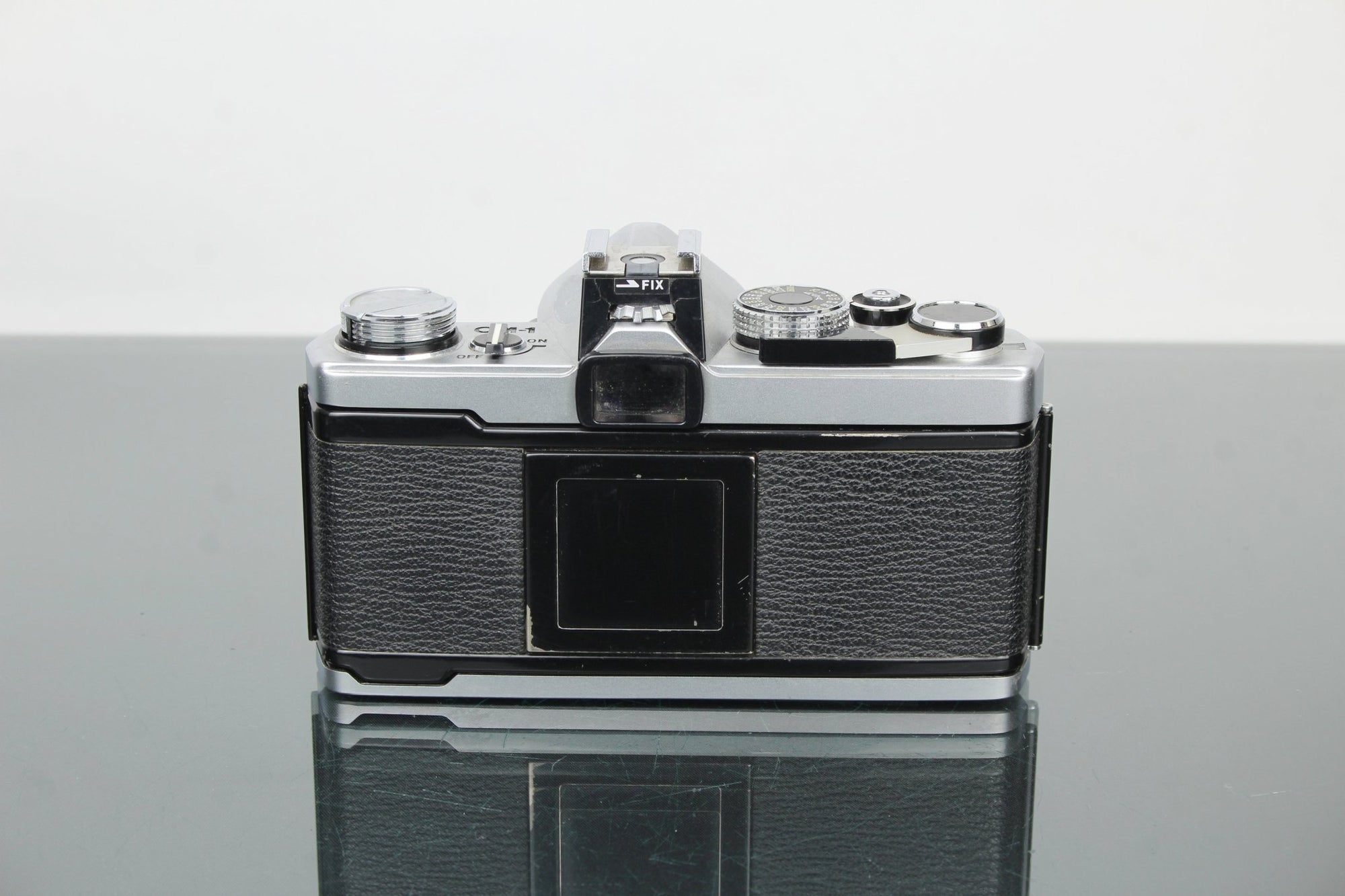 Olympus OM - 1 + 50mm 1.8 Olympus lens - Dutch|Thrift