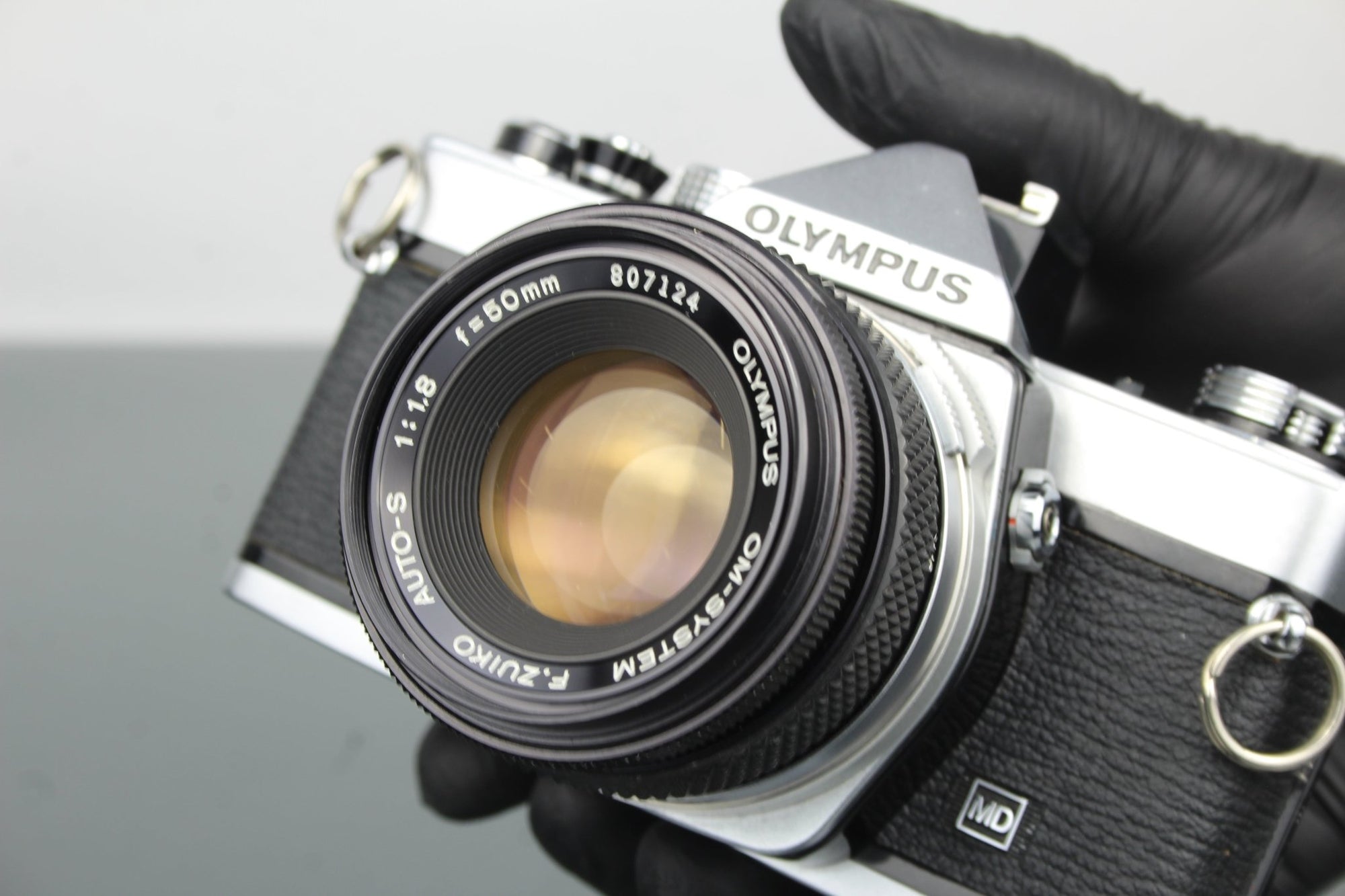 Olympus OM - 1 + 50mm 1.8 Olympus lens - Dutch|Thrift