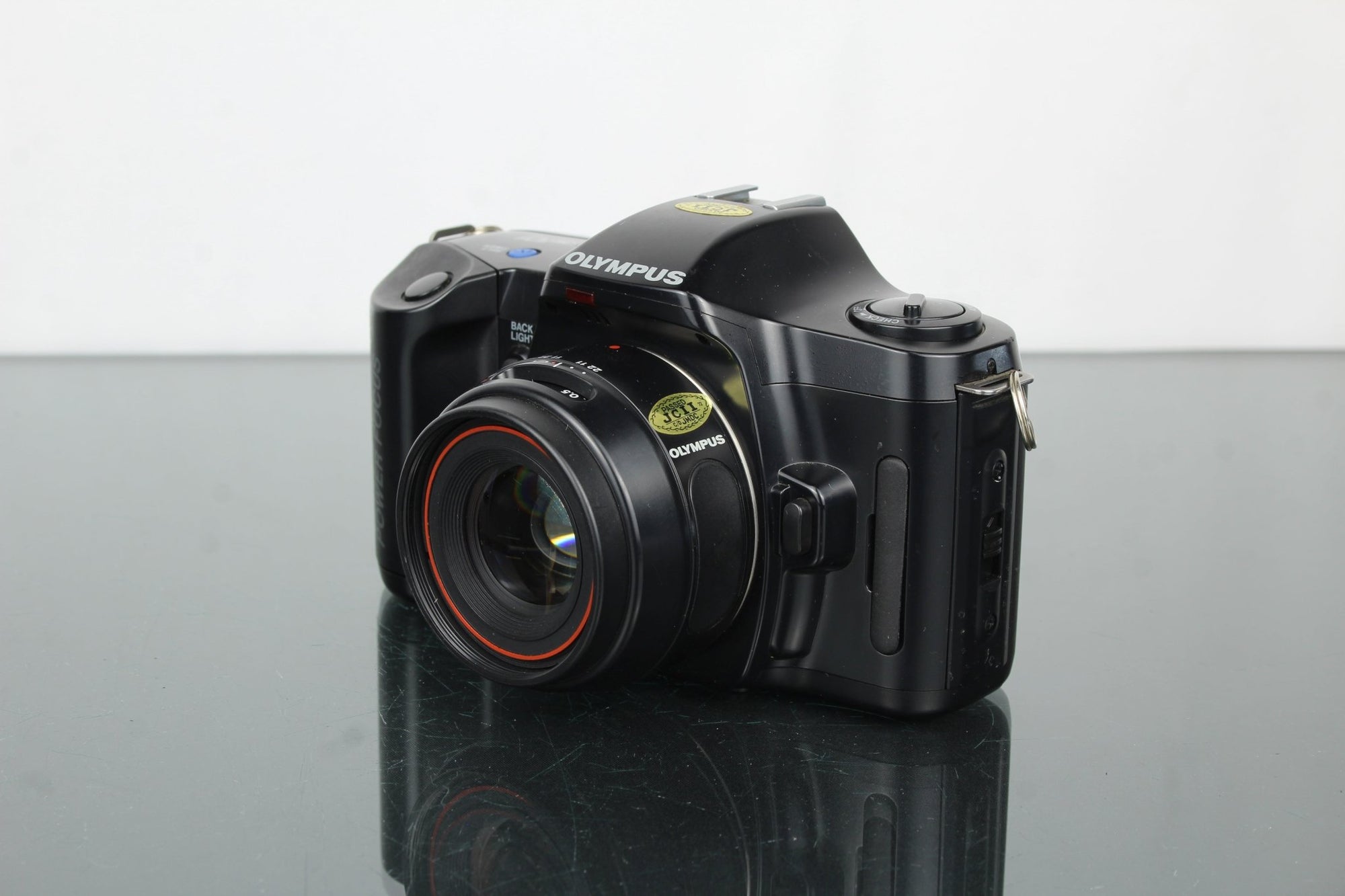 Olympus OM101 + Olympus lens 50mm 1:2 PF - Dutch|Thrift