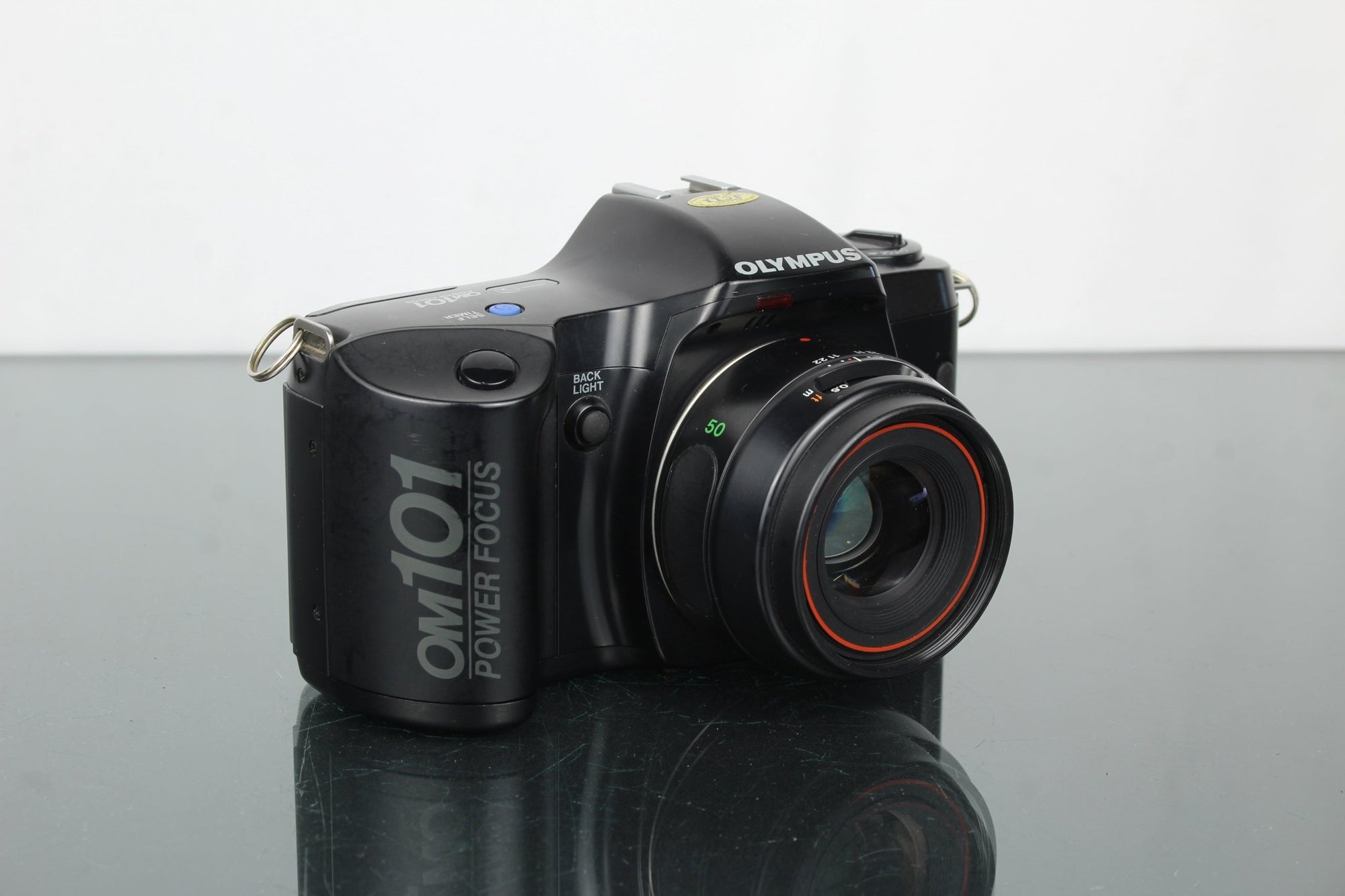 Olympus OM101 + Olympus lens 50mm 1:2 PF - Dutch|Thrift