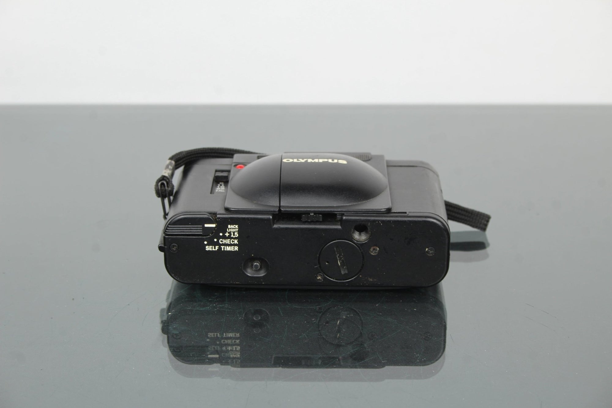 Olympus XA - Dutch|Thrift