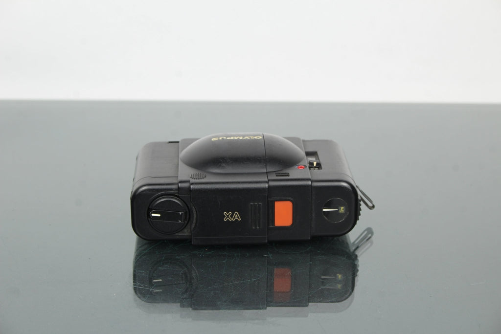Olympus XA - Dutch|Thrift