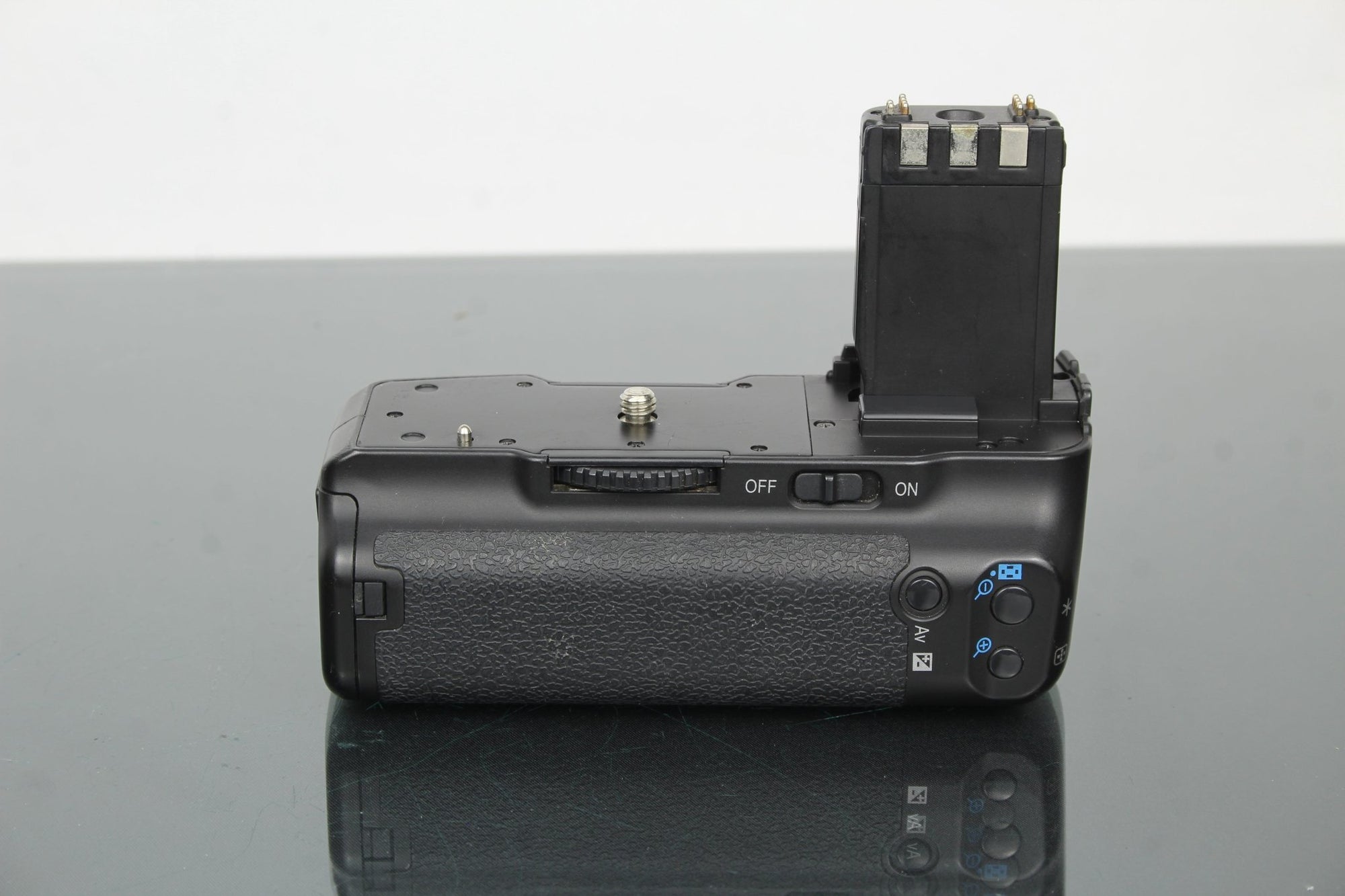 Opteka BGRXT Grip For Canon Rebel XT - Dutch|Thrift