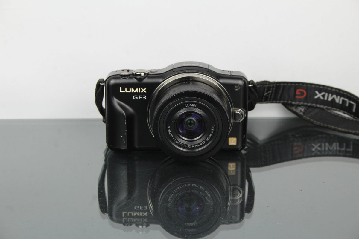 Panasonic Lumix DMC - Gf3 + Lens - Dutch|Thrift