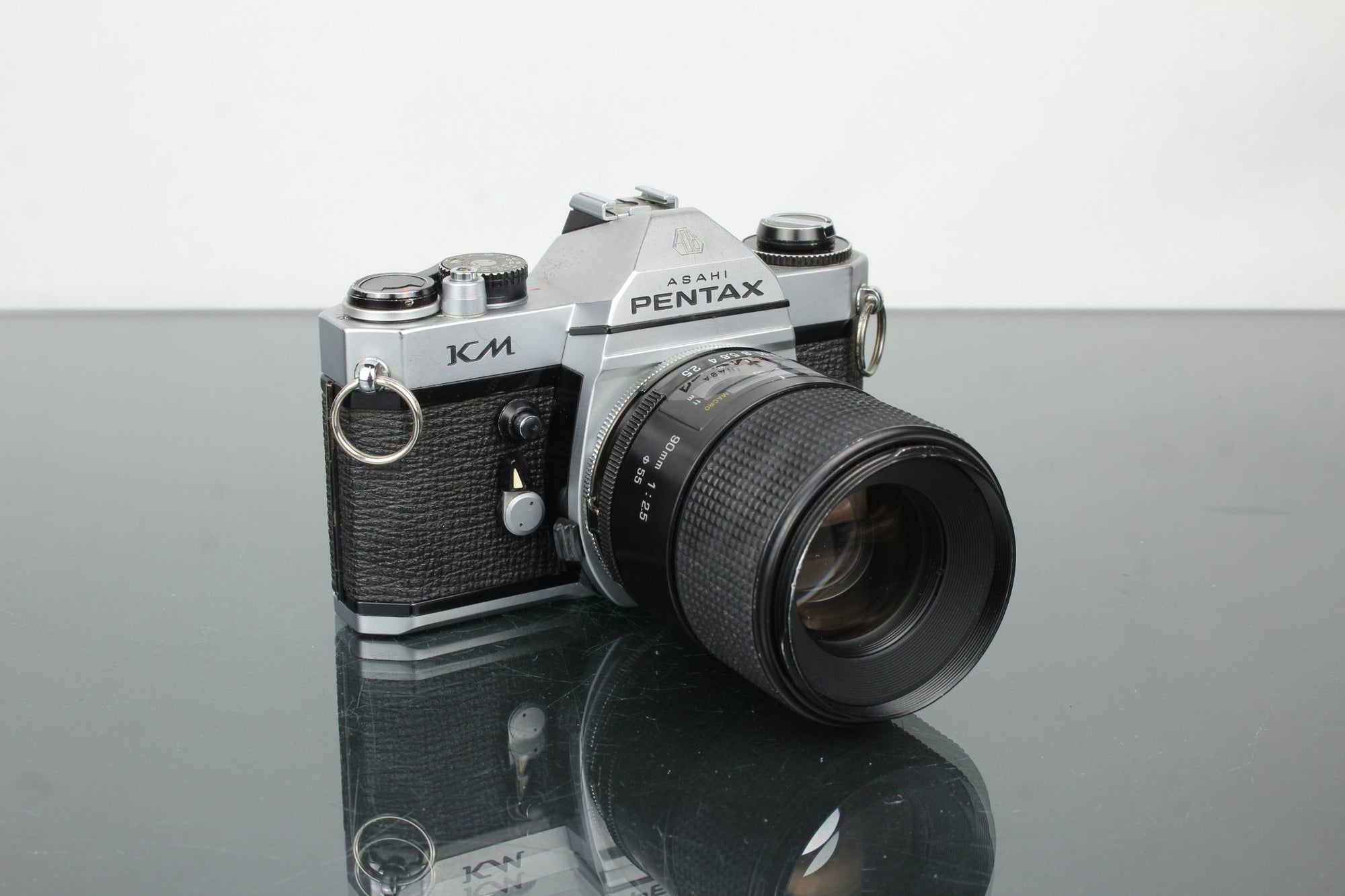 Pentax KM + Tamron 90mm 1:2.5 lens - Dutch|Thrift