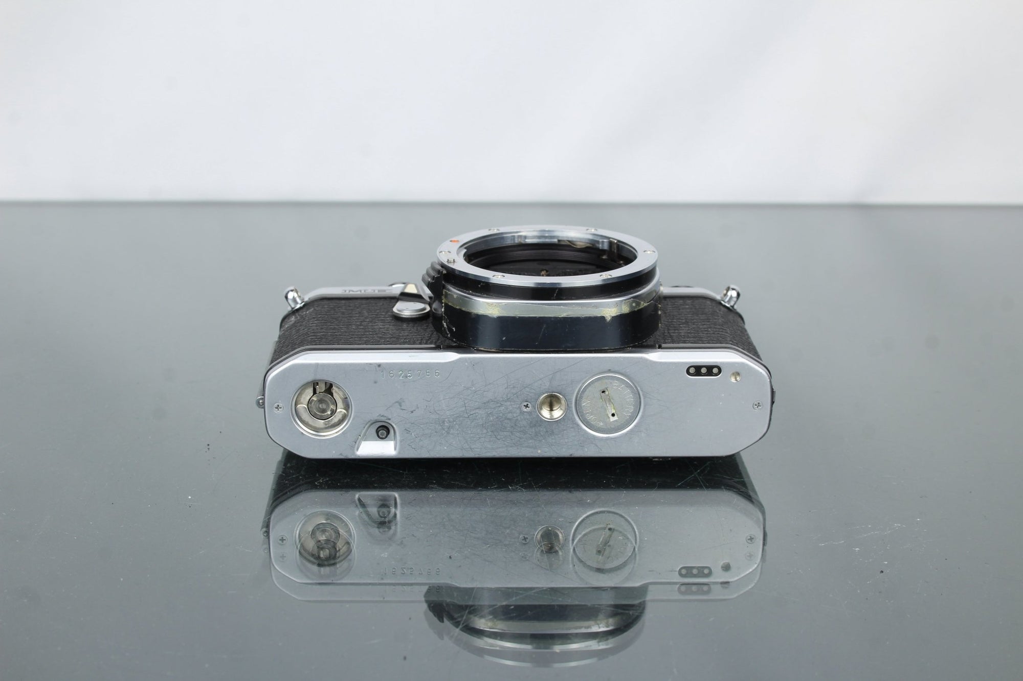 Pentax ME - Dutch|Thrift