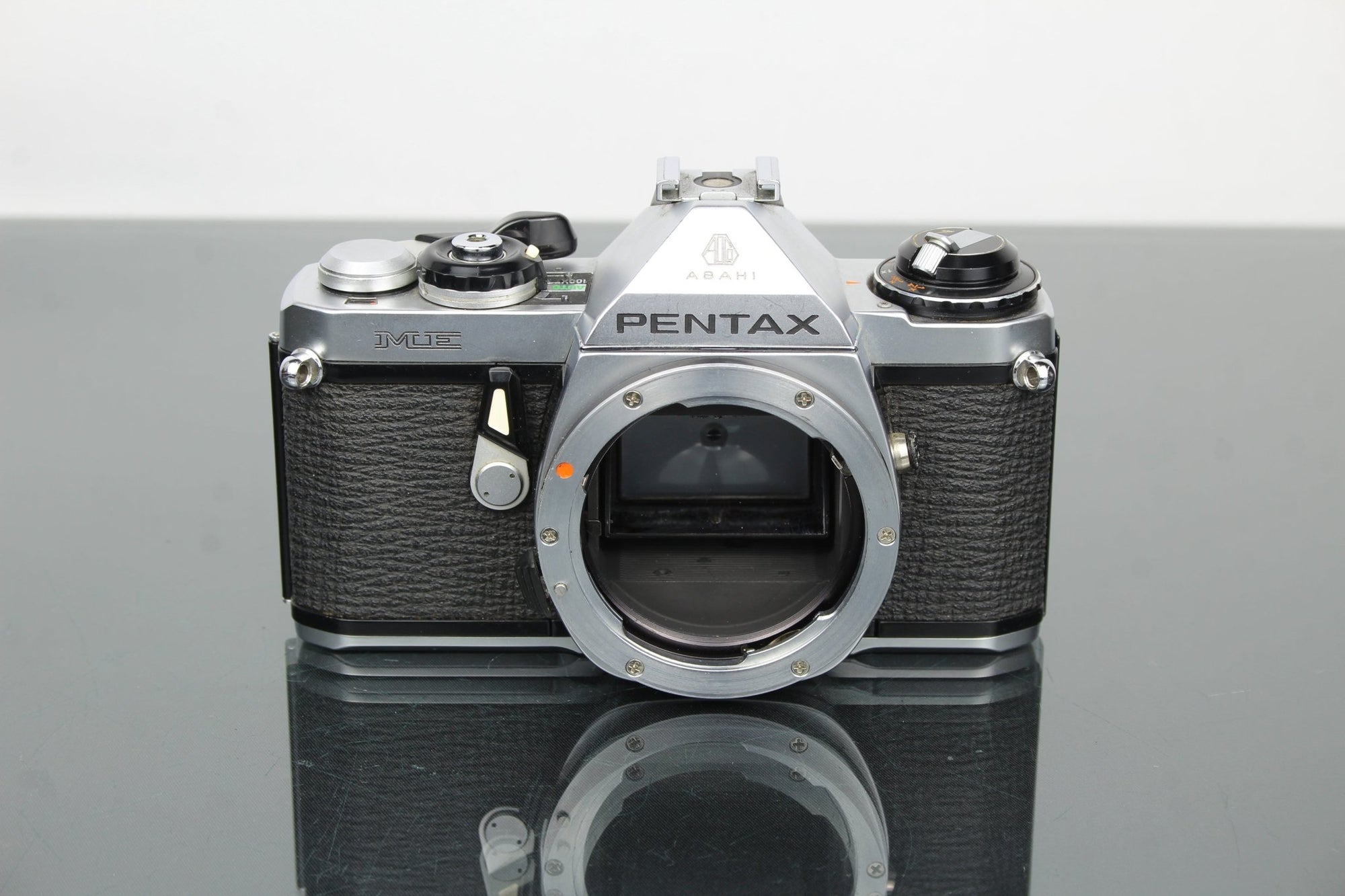 Pentax ME - Dutch|Thrift