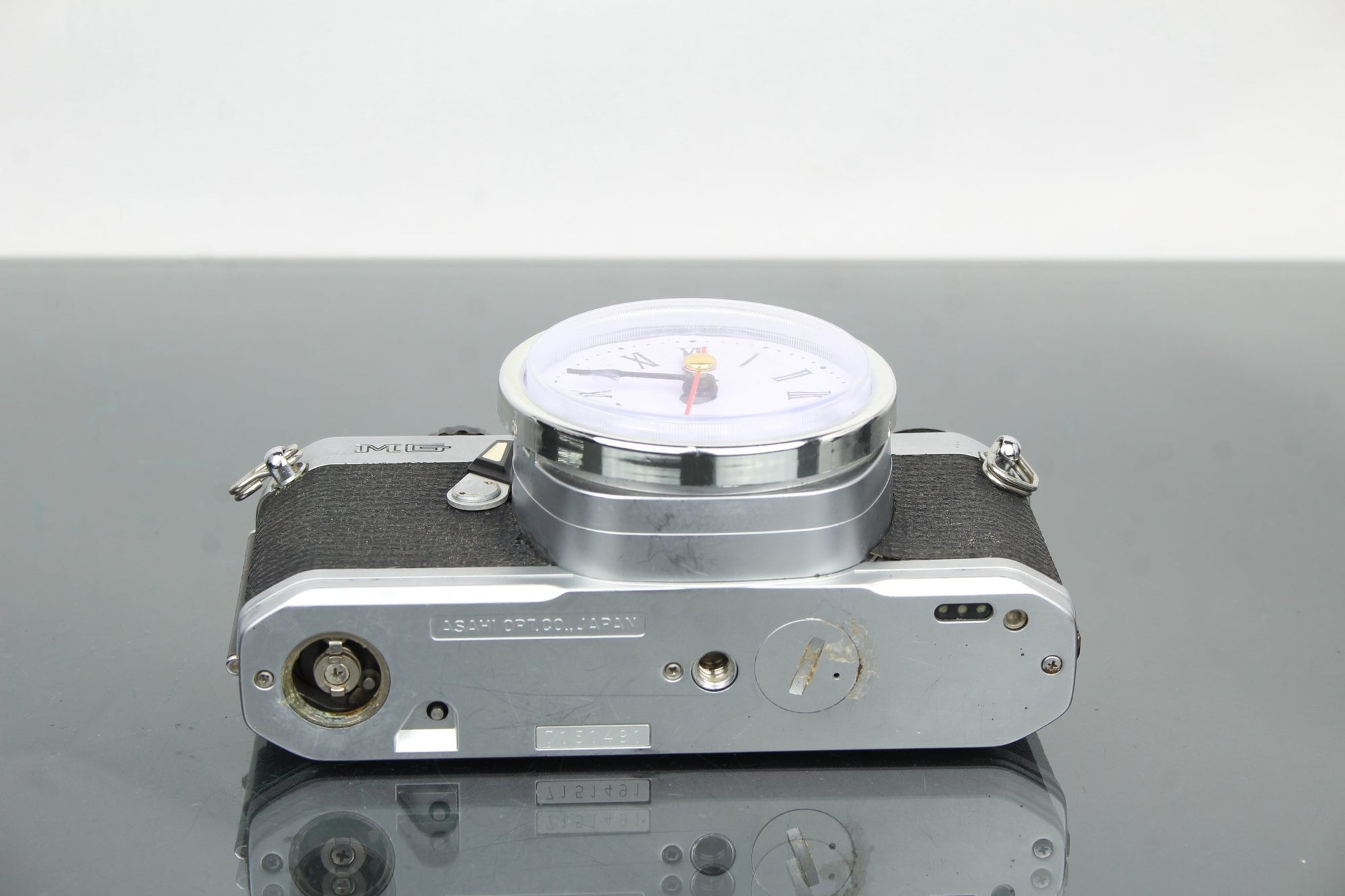 Pentax MG Custom made Clock - Dutch|Thrift