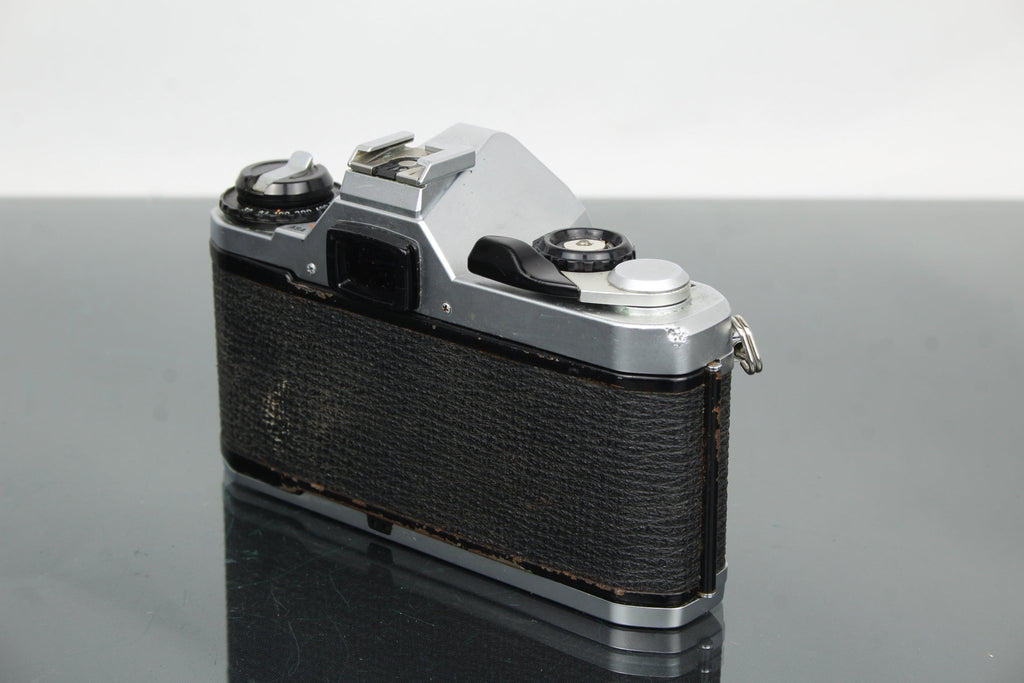 Pentax MG Custom made Clock - Dutch|Thrift