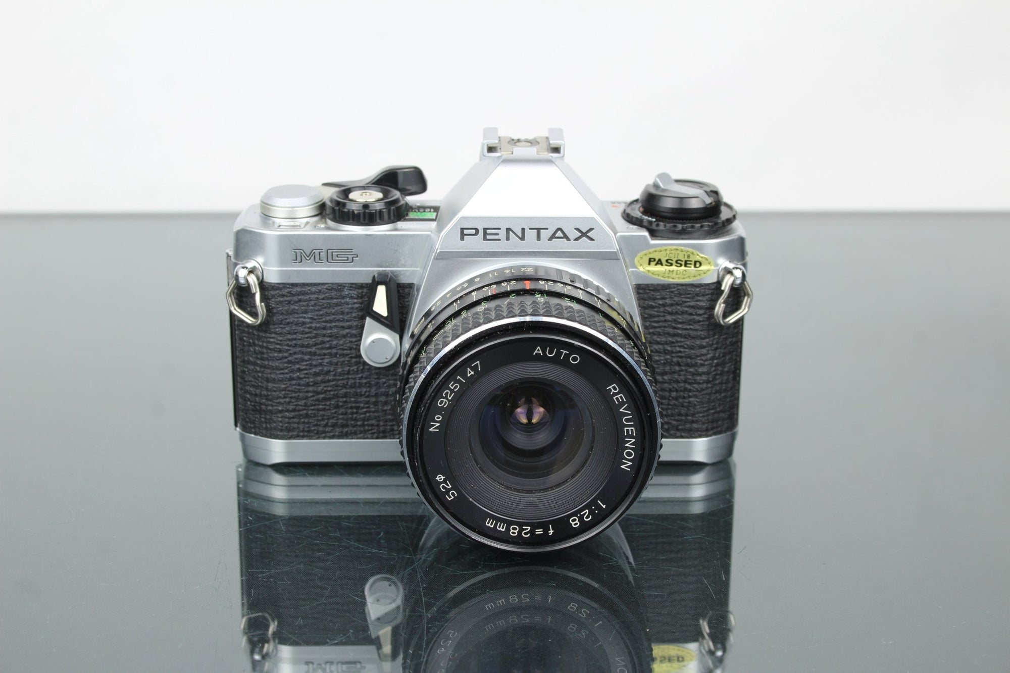Pentax MG + Revuenon 1:2.8 28mm lens - Dutch|Thrift