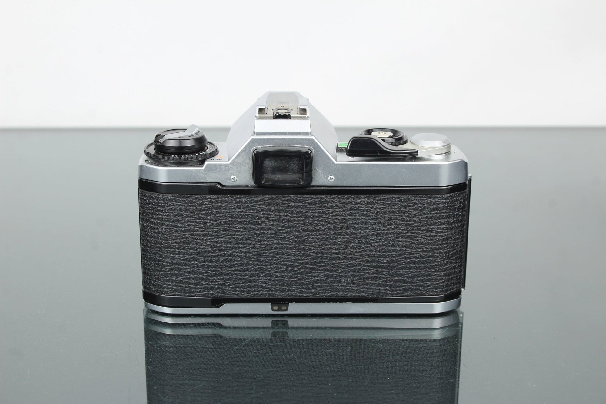 Pentax MG + Revuenon 1:2.8 28mm lens - Dutch|Thrift