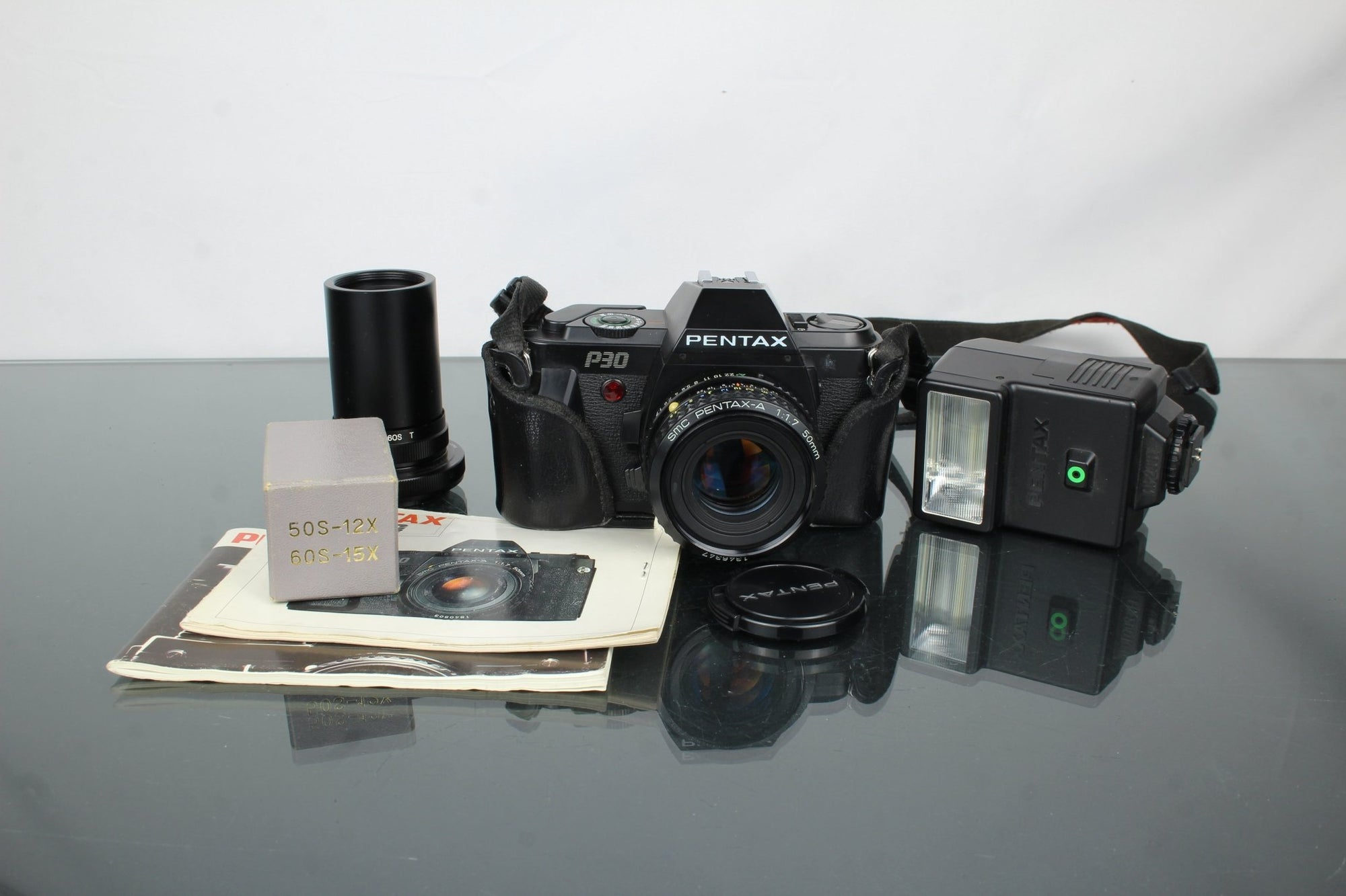 Pentax P30 + SMC Pentax - A 1:1.7 50mm lens - Dutch|Thrift