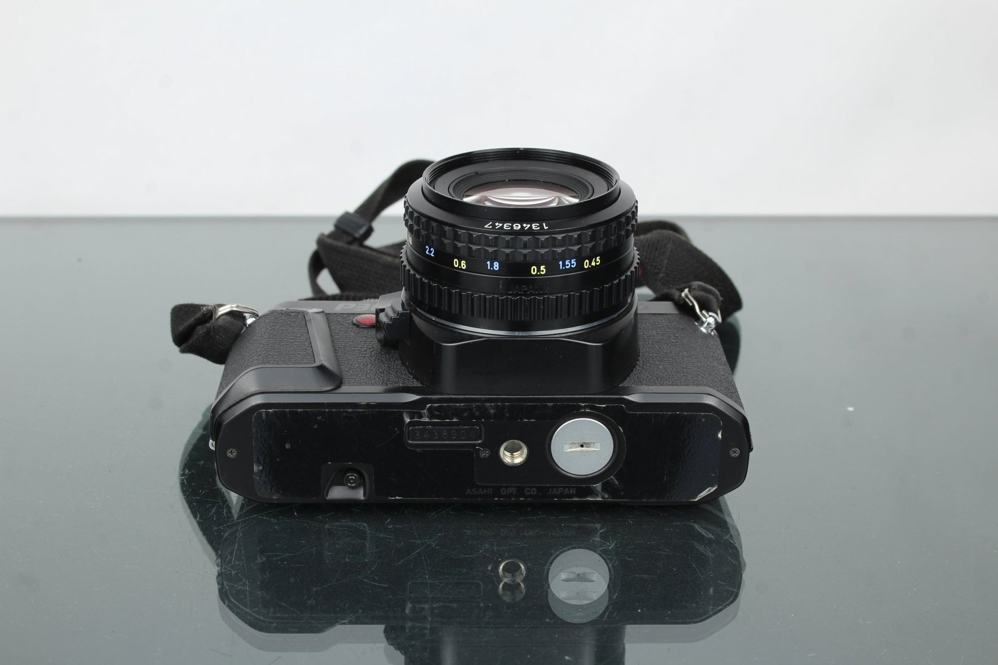 Pentax P30 + SMC Pentax - A 1:1.7 50mm lens - Dutch|Thrift