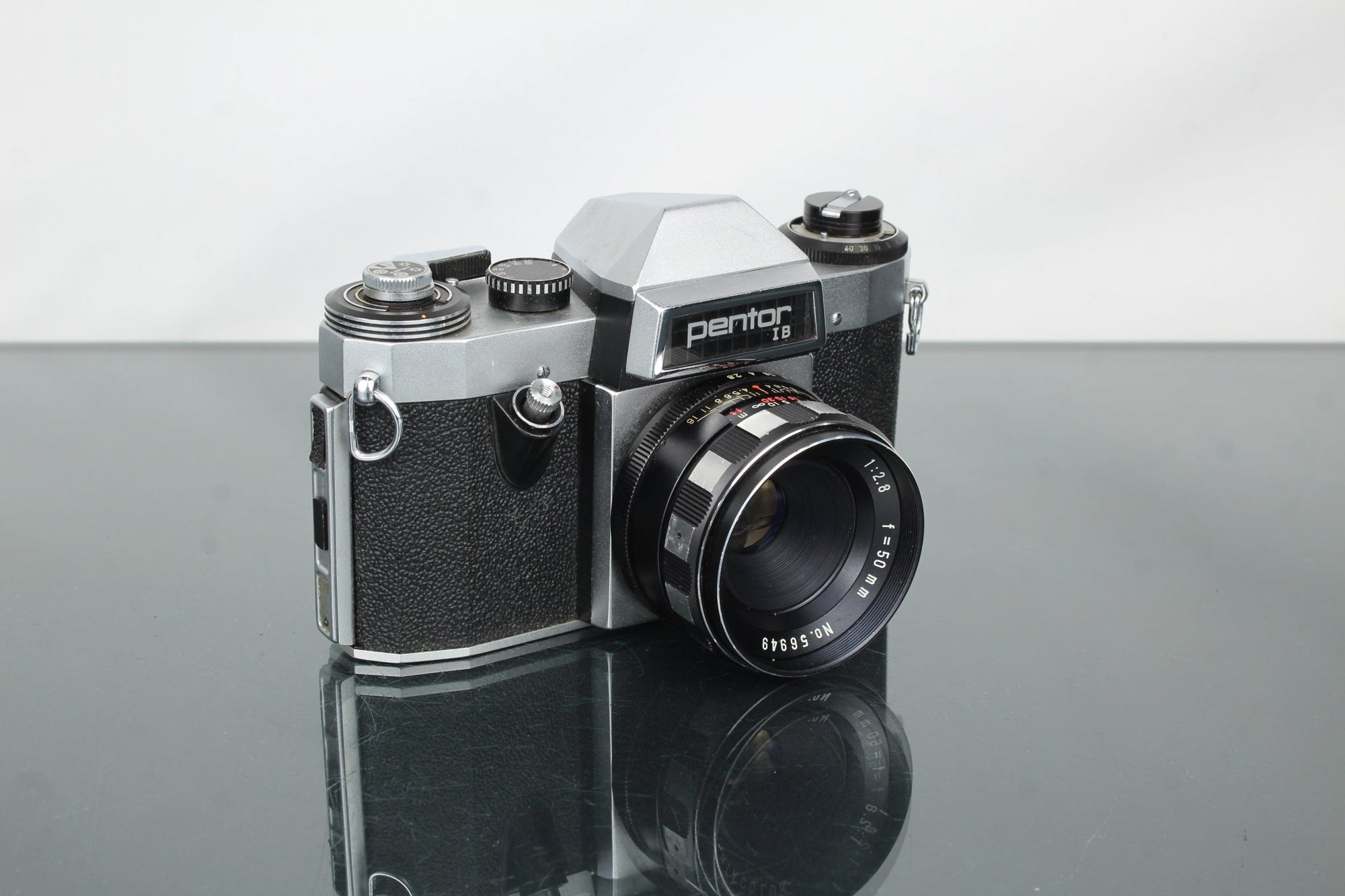 Pentor IB + Pentacolor 1:2.8 50mm - Dutch|Thrift