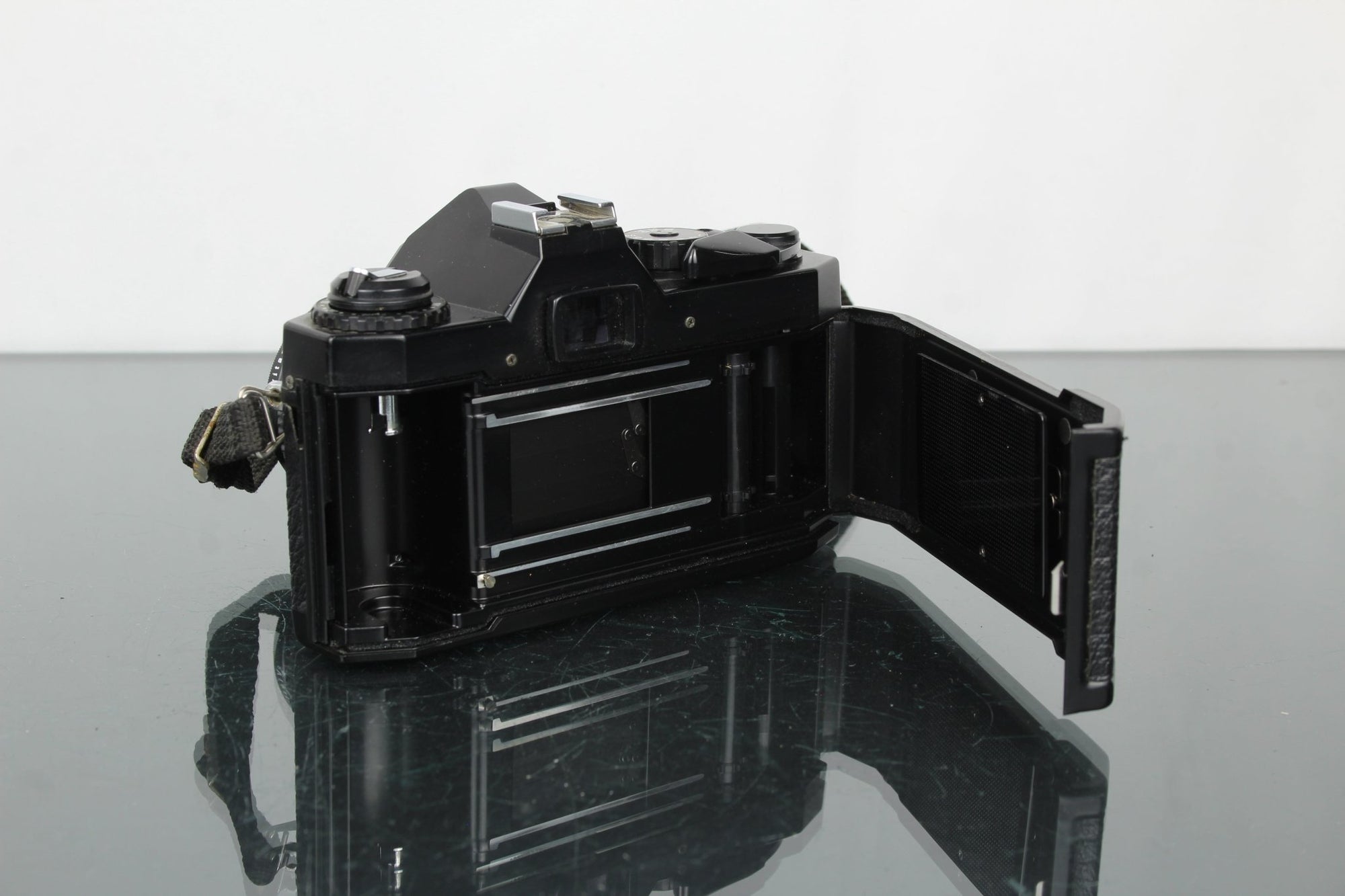 Petri CT TG + chinon 50mm 1:1.9 - Dutch|Thrift