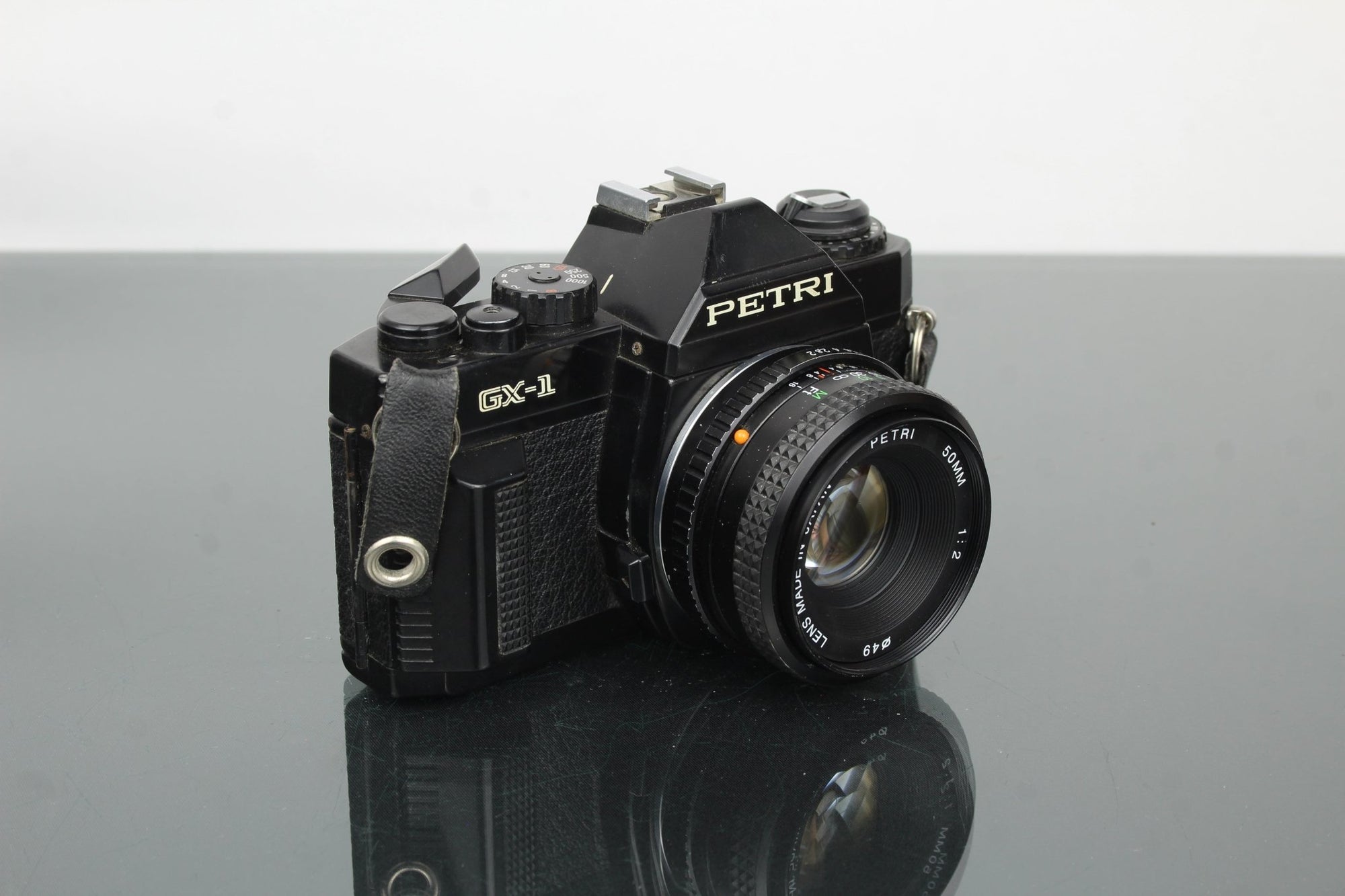 Petri GX - 1 + Petri 50mm 1:2 - Dutch|Thrift