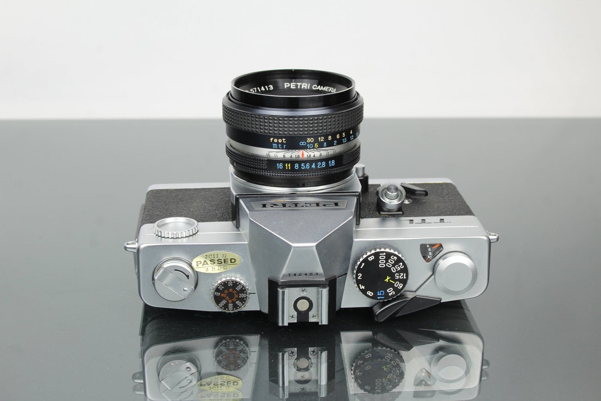 Petri TTL + 55mm 1.8 Petri lens - Dutch|Thrift