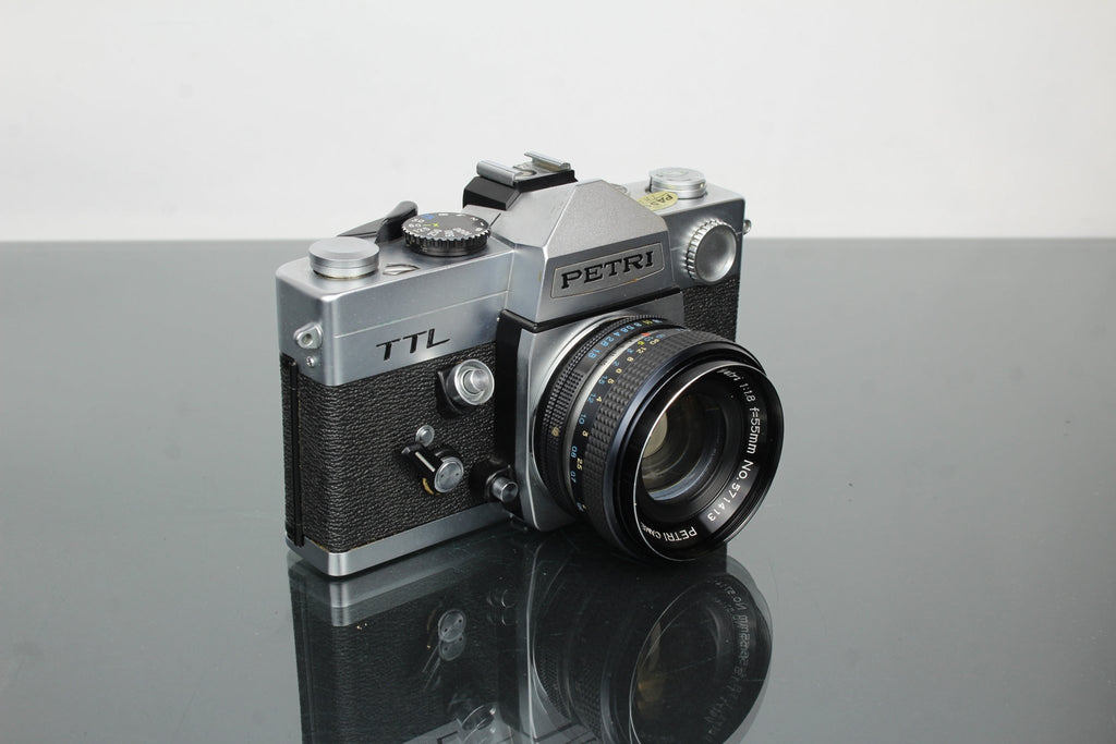 Petri TTL + 55mm 1.8 Petri lens - Dutch|Thrift