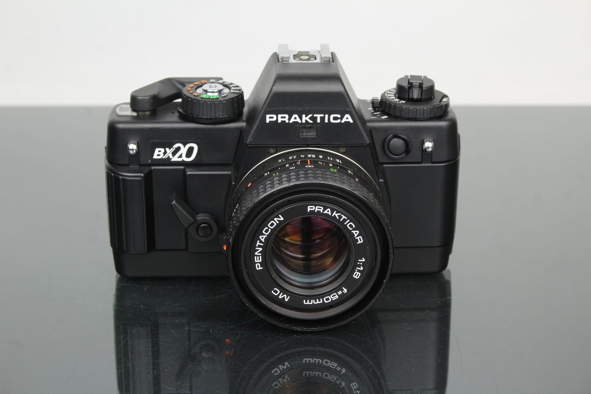 Practica BX20 + Pentacon Praktica 50mm 1.8 lens - Dutch|Thrift