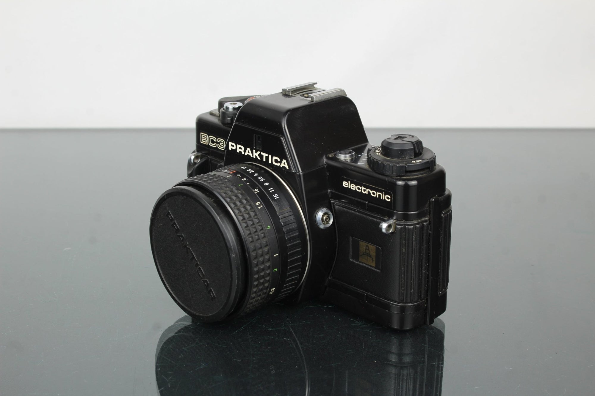 Praktica BC3 + Prakticar 1:1.8 50mm lens - Dutch|Thrift