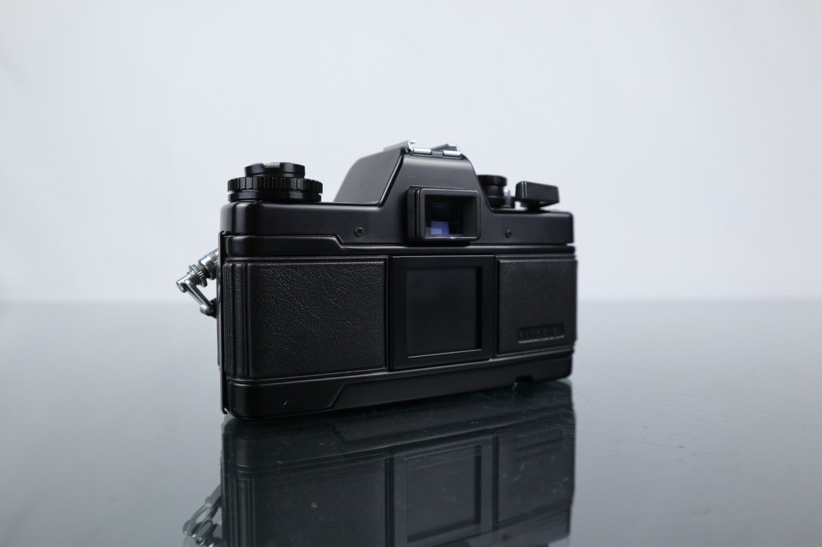 📷 Praktica Electronic B100 | 35mm SLR Film Camera | Body Only - Dutch|Thrift