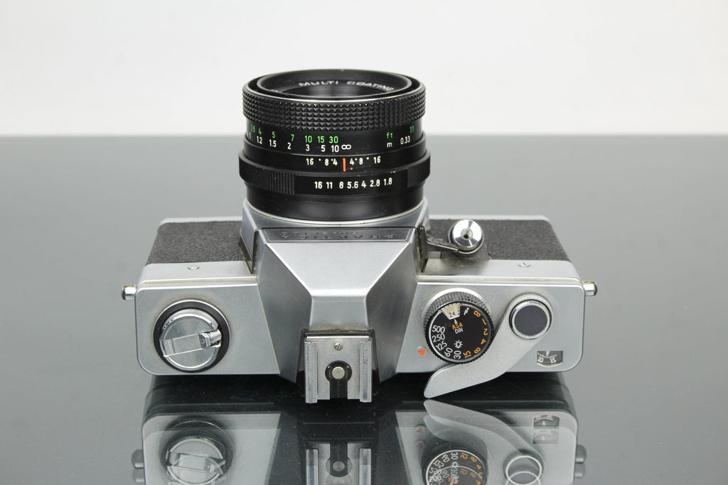 Praktica super TL2 + Pentacon electric 50mm 1.8 M42 lens - Dutch|Thrift