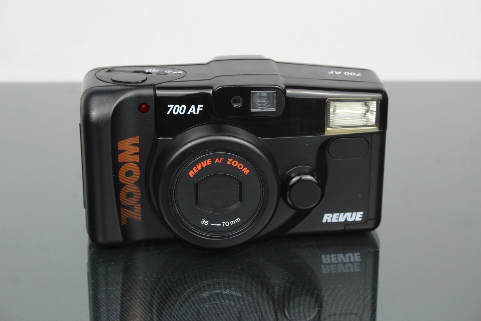 Revue 700 AF Zoom - Dutch|Thrift