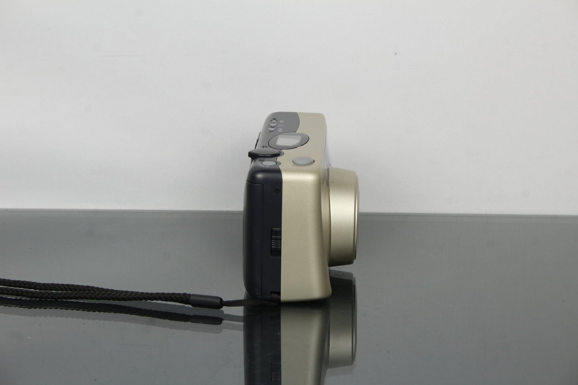 Revue 720 AF Zoom - Dutch|Thrift