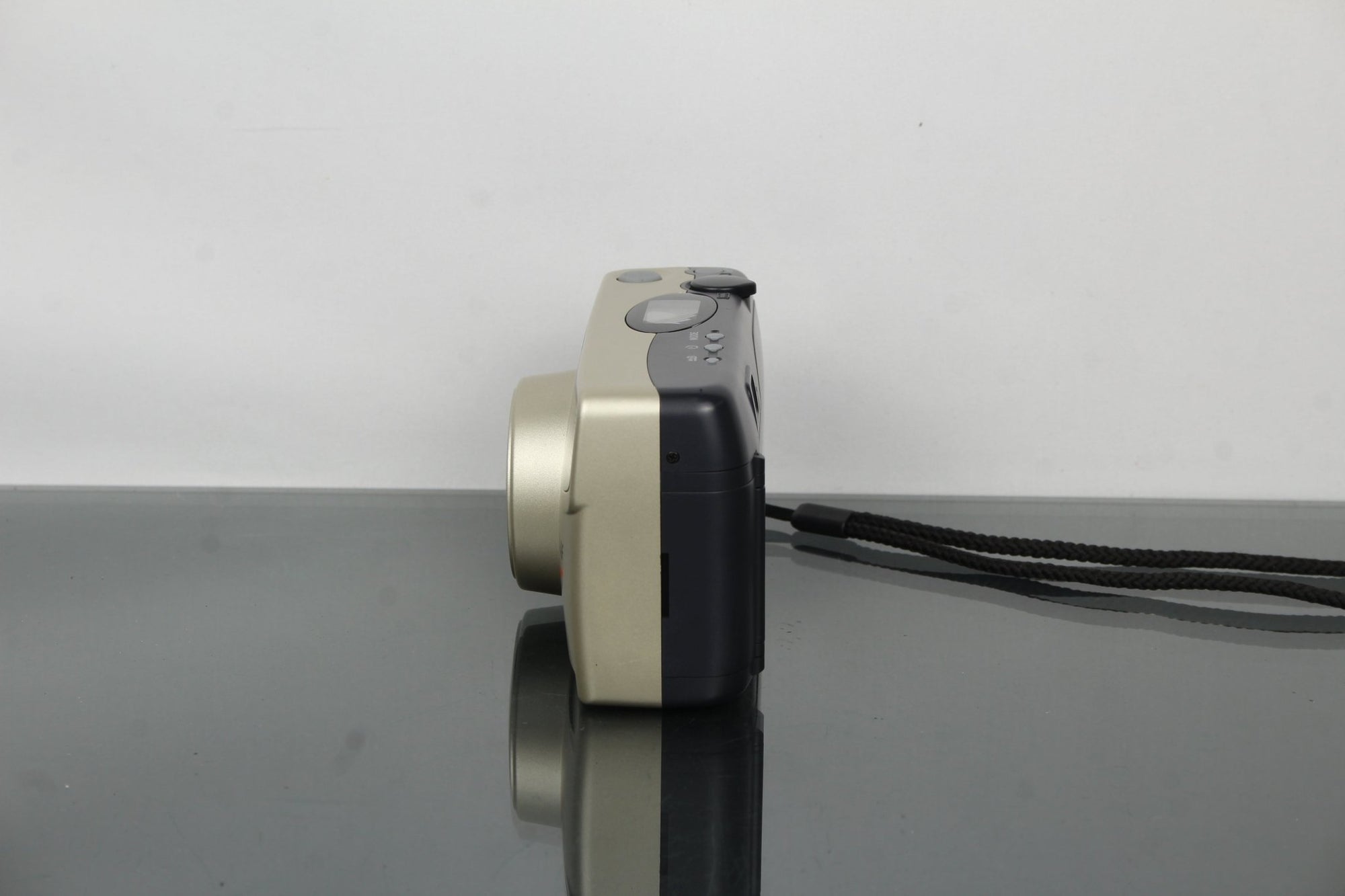 Revue 720 AF Zoom - Dutch|Thrift