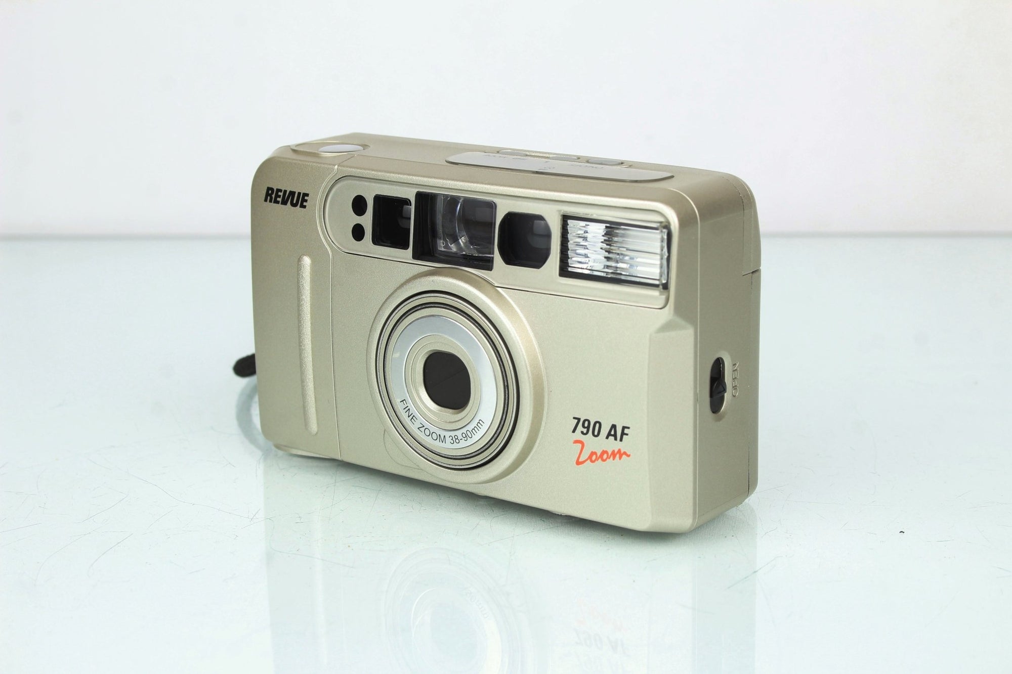 Revue 790 AF Zoom - Dutch|Thrift