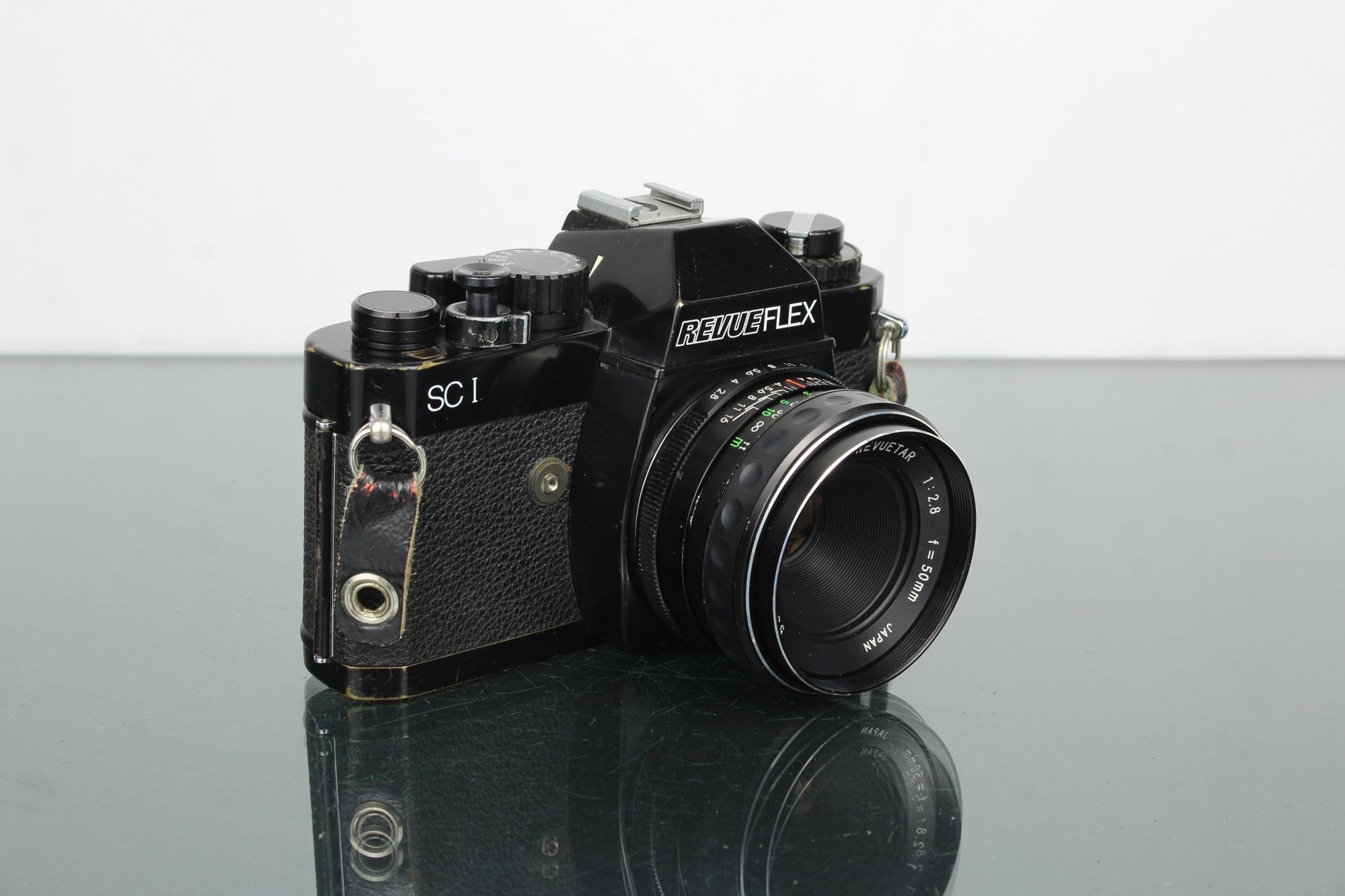Revueflex SC - 1 + auto reveutar 1:2.8 f=50mm - Dutch|Thrift