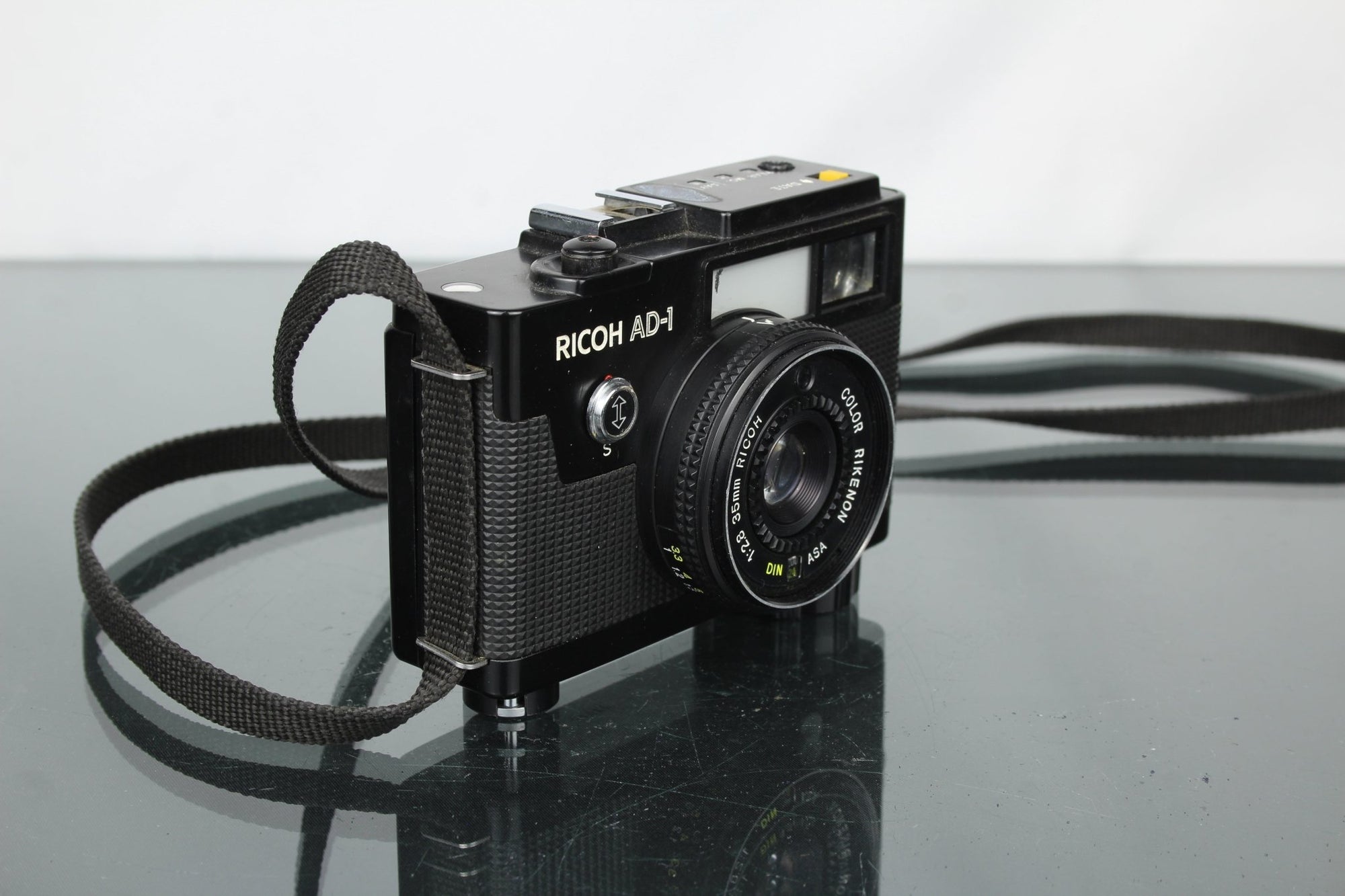 Ricoh AD - 1 - Dutch|Thrift