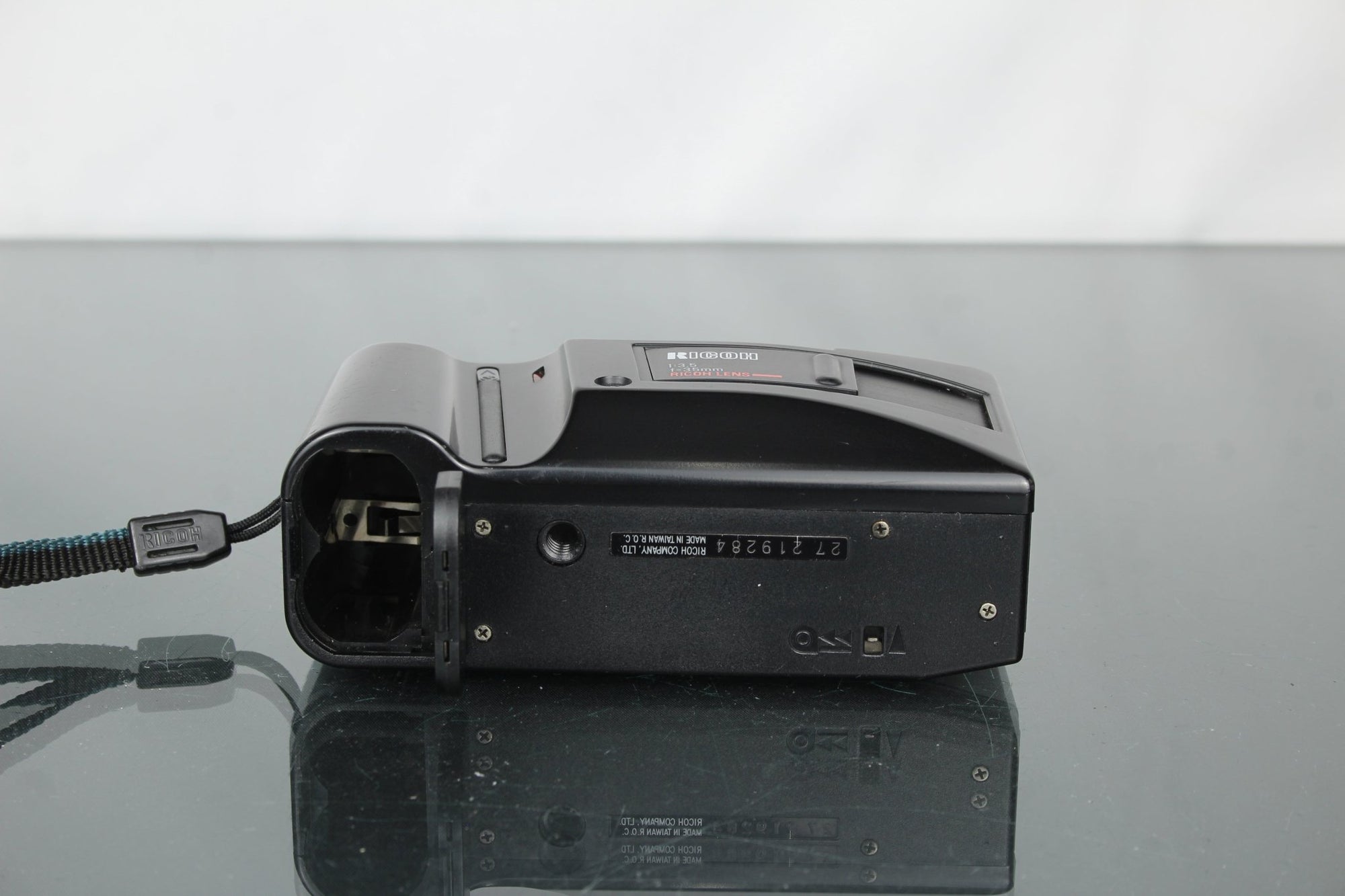 Ricoh AF - 500 - Dutch|Thrift